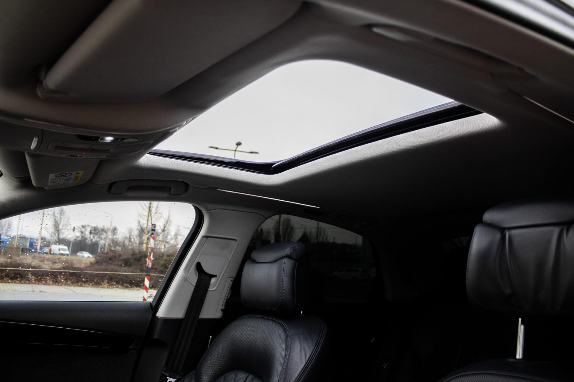 2016 AUDI A8, čierna sedan, 186 825 km