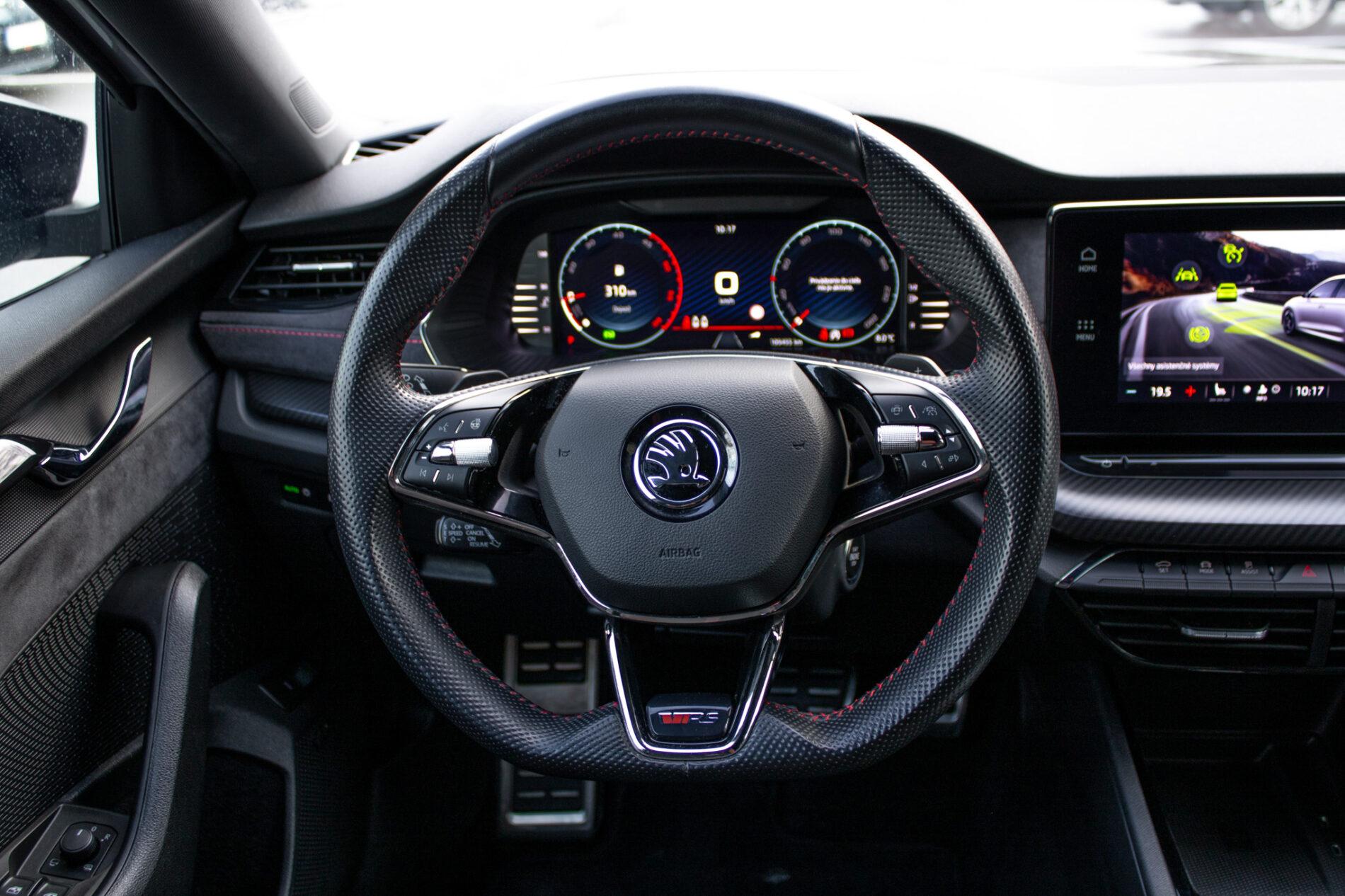 2021 Skoda Octavia RS, sivá, 105 455 km