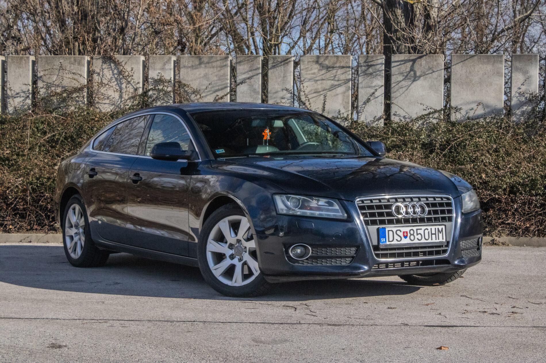 2012 AUDI A5, modrá sedan, 285 521 km