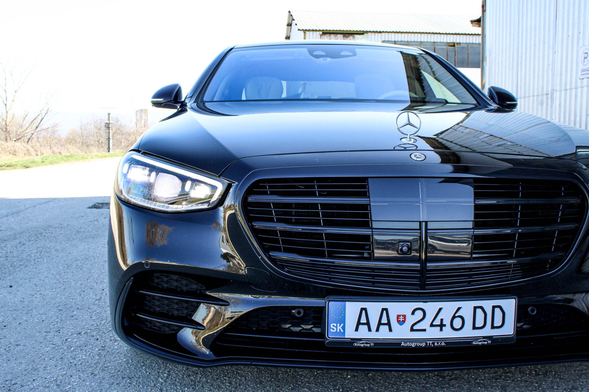 2021 Mercedes-Benz S 400d, čierna sedan, 82 099 km