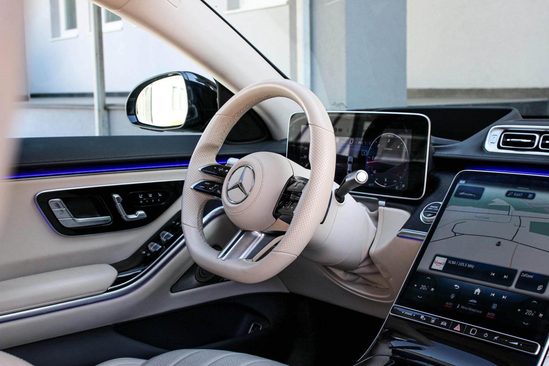 2021 Mercedes-Benz S 400d, čierna sedan, 82 099 km