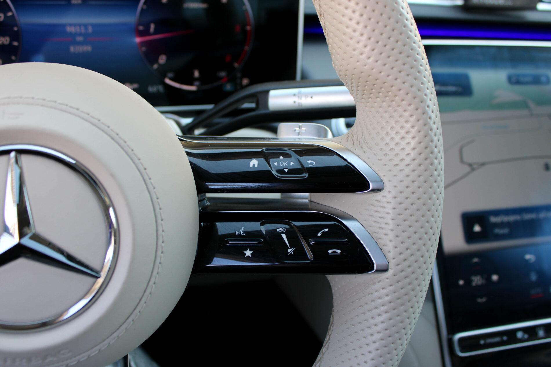 2021 Mercedes-Benz S 400d, čierna sedan, 82 099 km