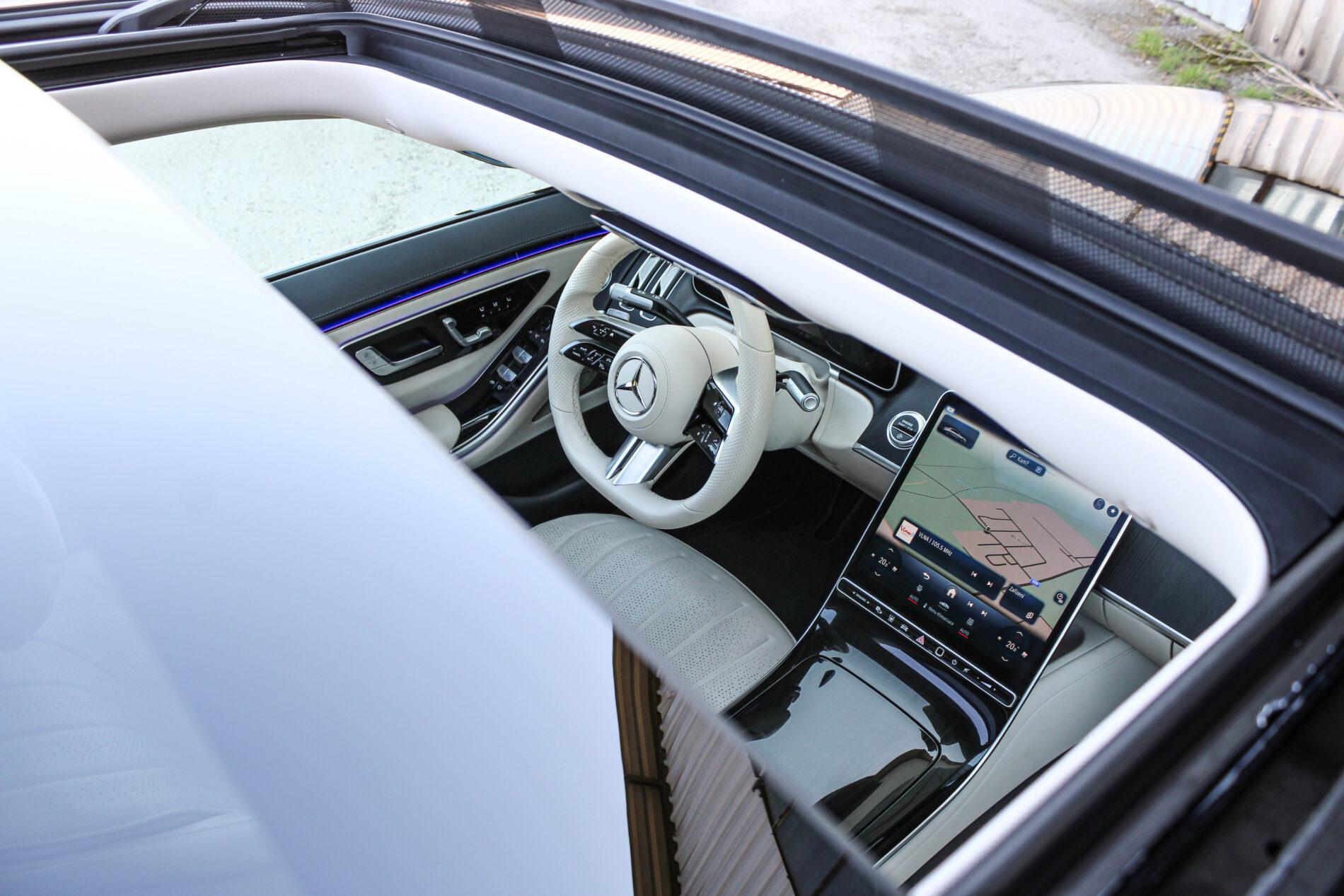2021 Mercedes-Benz S 400d, čierna sedan, 82 099 km