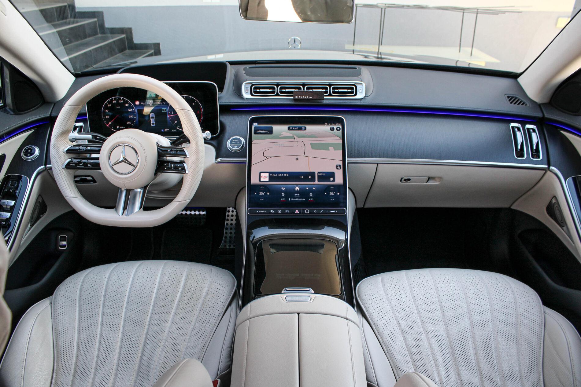 2021 Mercedes-Benz S 400d, čierna sedan, 82 099 km