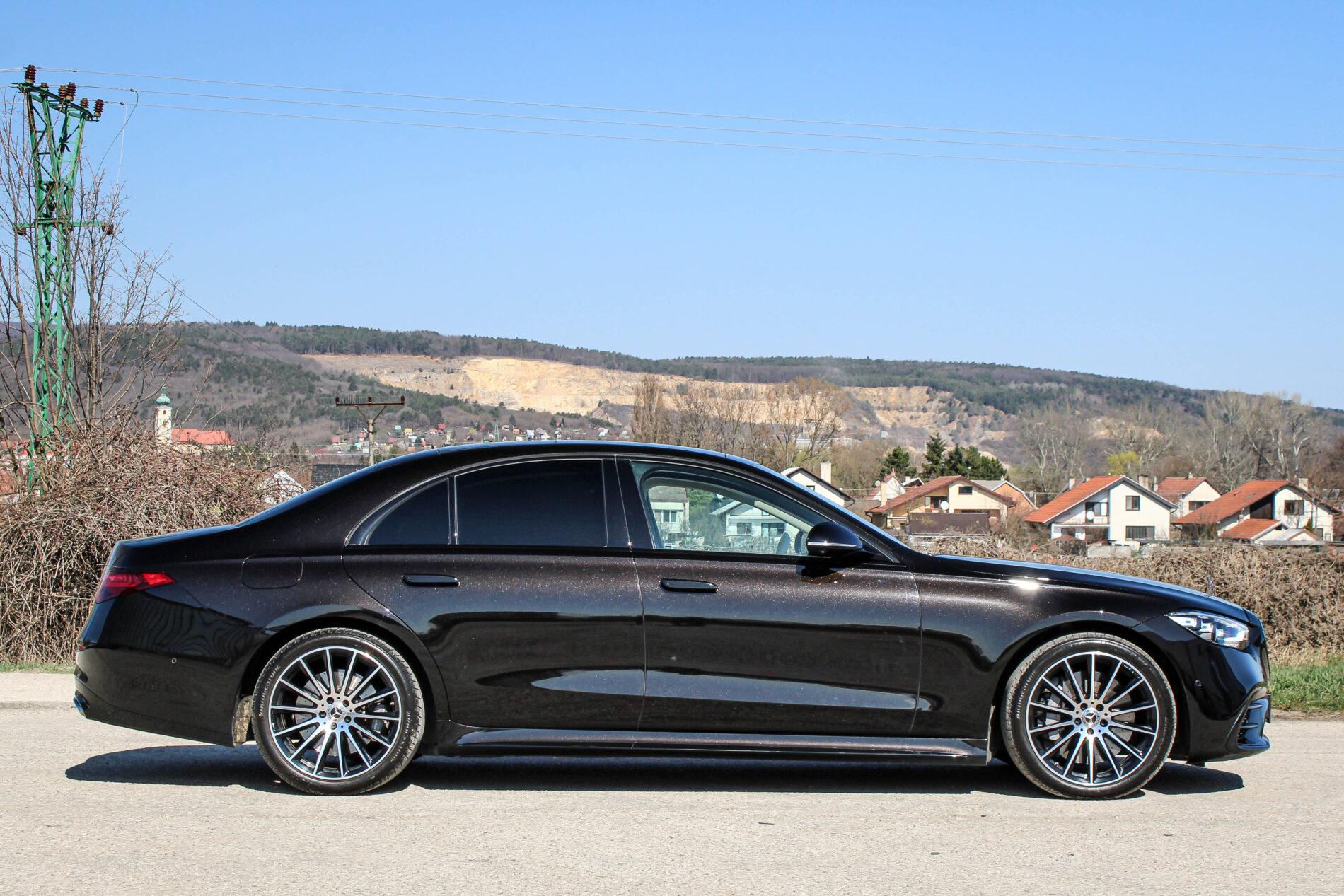 2021 Mercedes-Benz S 400d, čierna sedan, 82 099 km