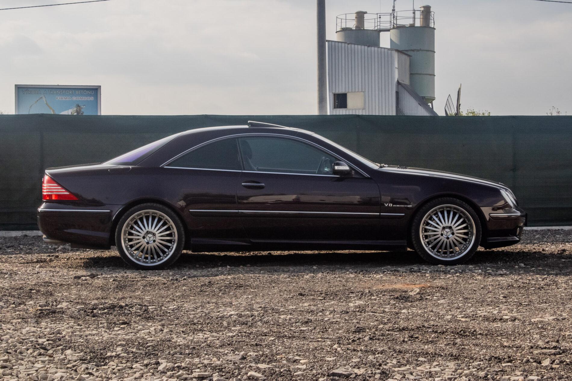 2002 Mercedes-Benz CL 55 AMG, fialová kupé, 127 625 km