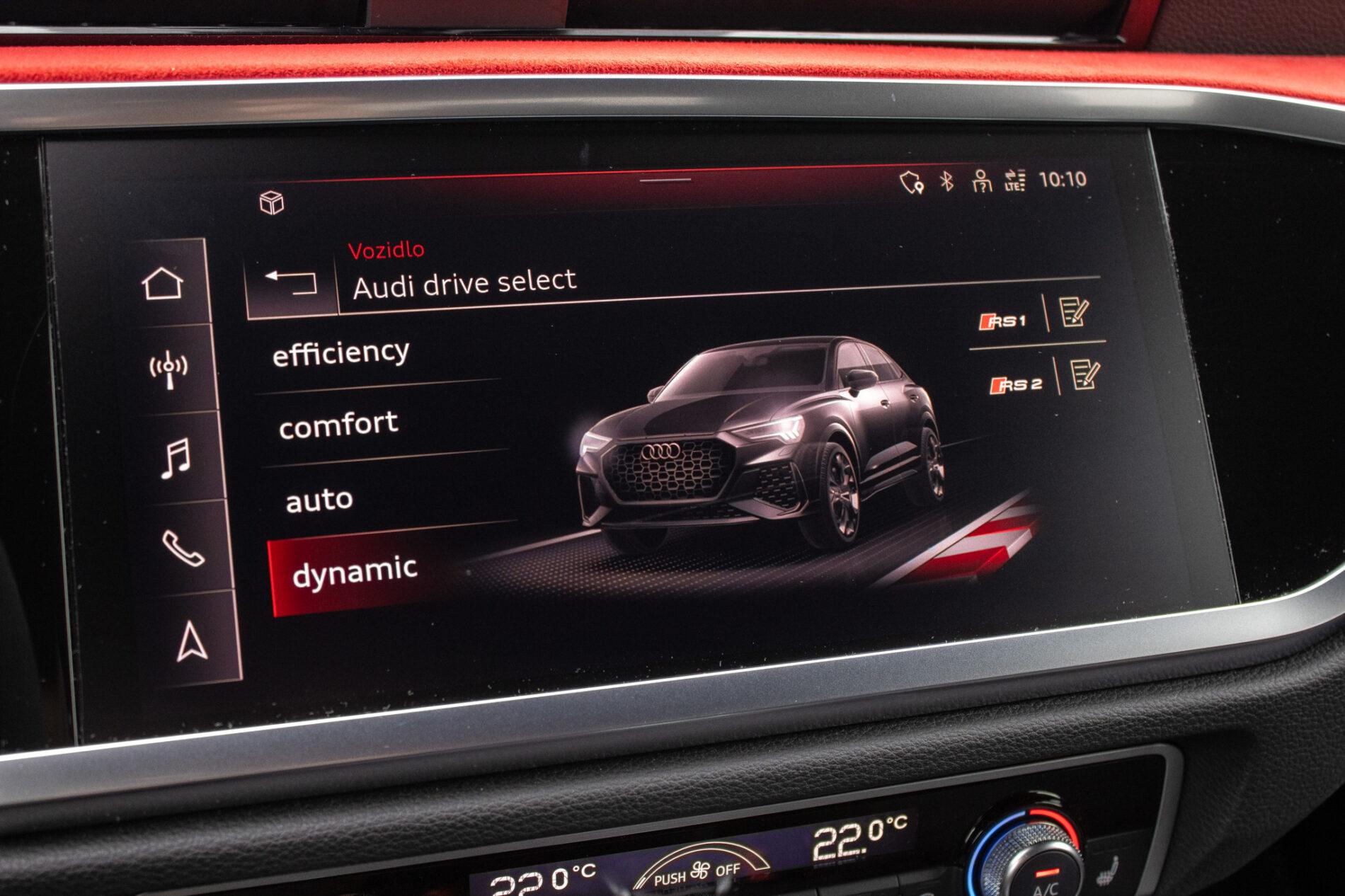 2022 AUDI RSQ3, červená suv, 26 664 km