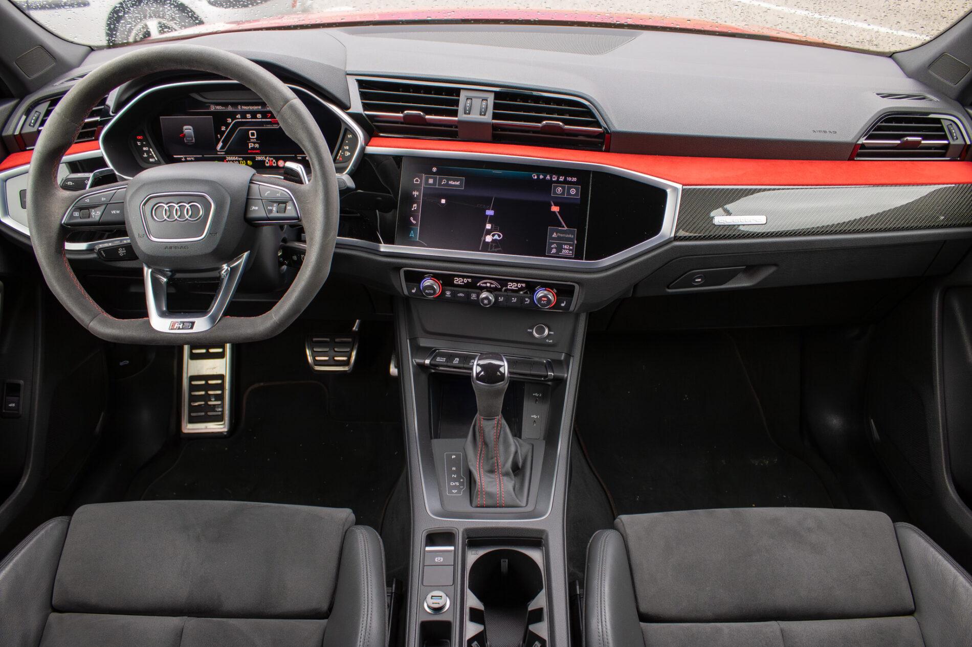 2022 AUDI RSQ3, červená suv, 26 664 km