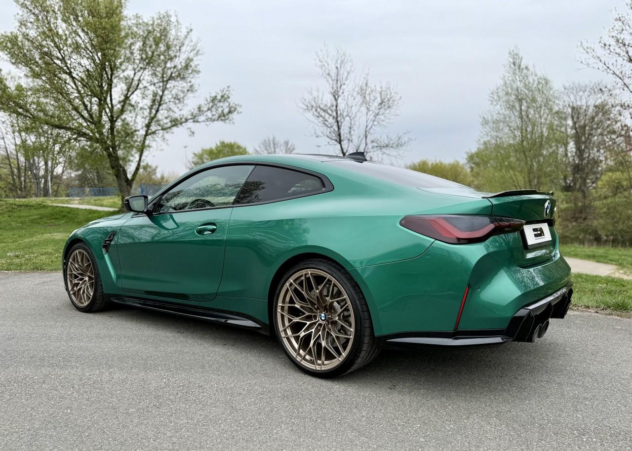 2021 BMW M4, tmavozelená kupé, 50 600 km