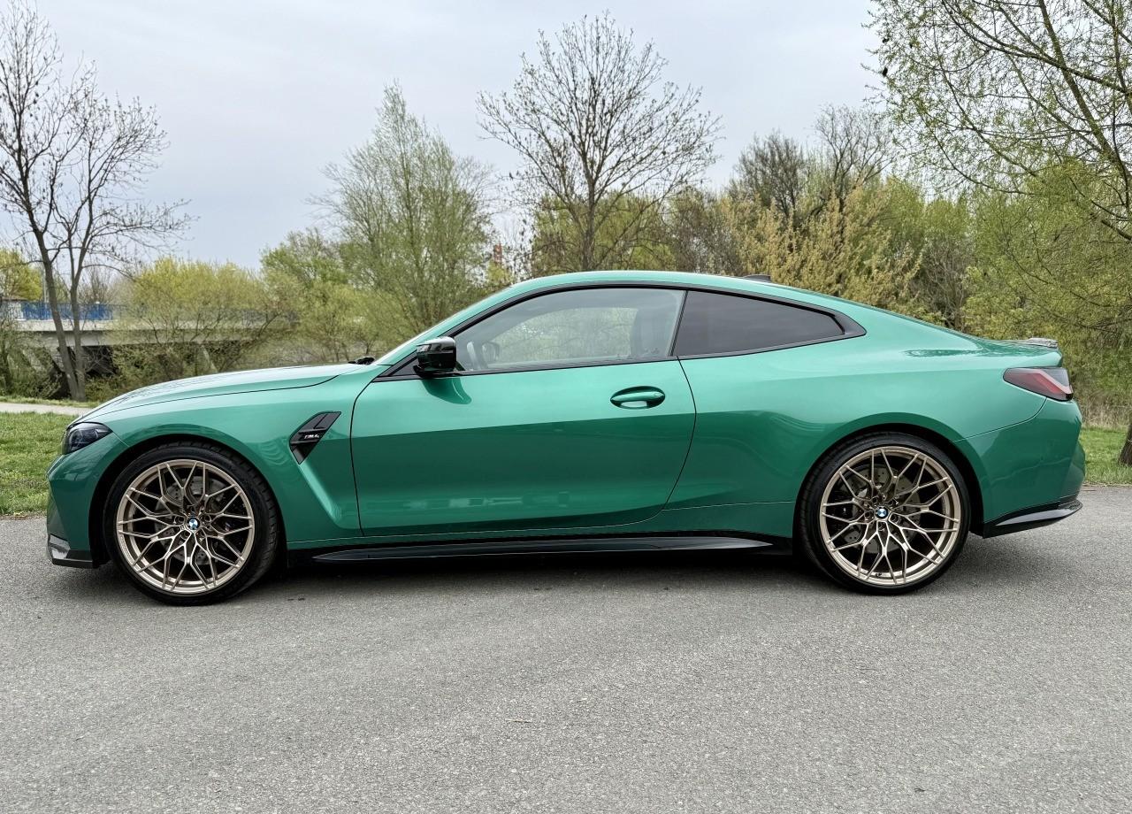2021 BMW M4, tmavozelená kupé, 50 600 km