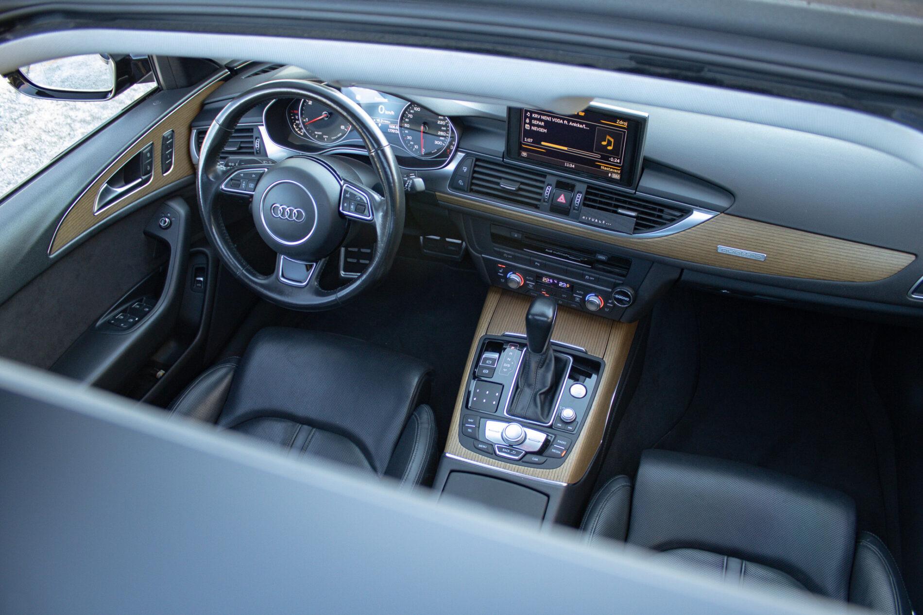 2016 AUDI A6, modrá kombi, 177 013 km