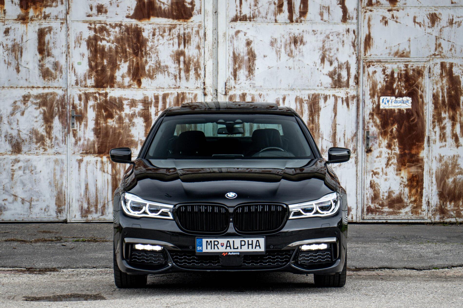 2017 BMW 740d, čierna sedan, 160 013 km