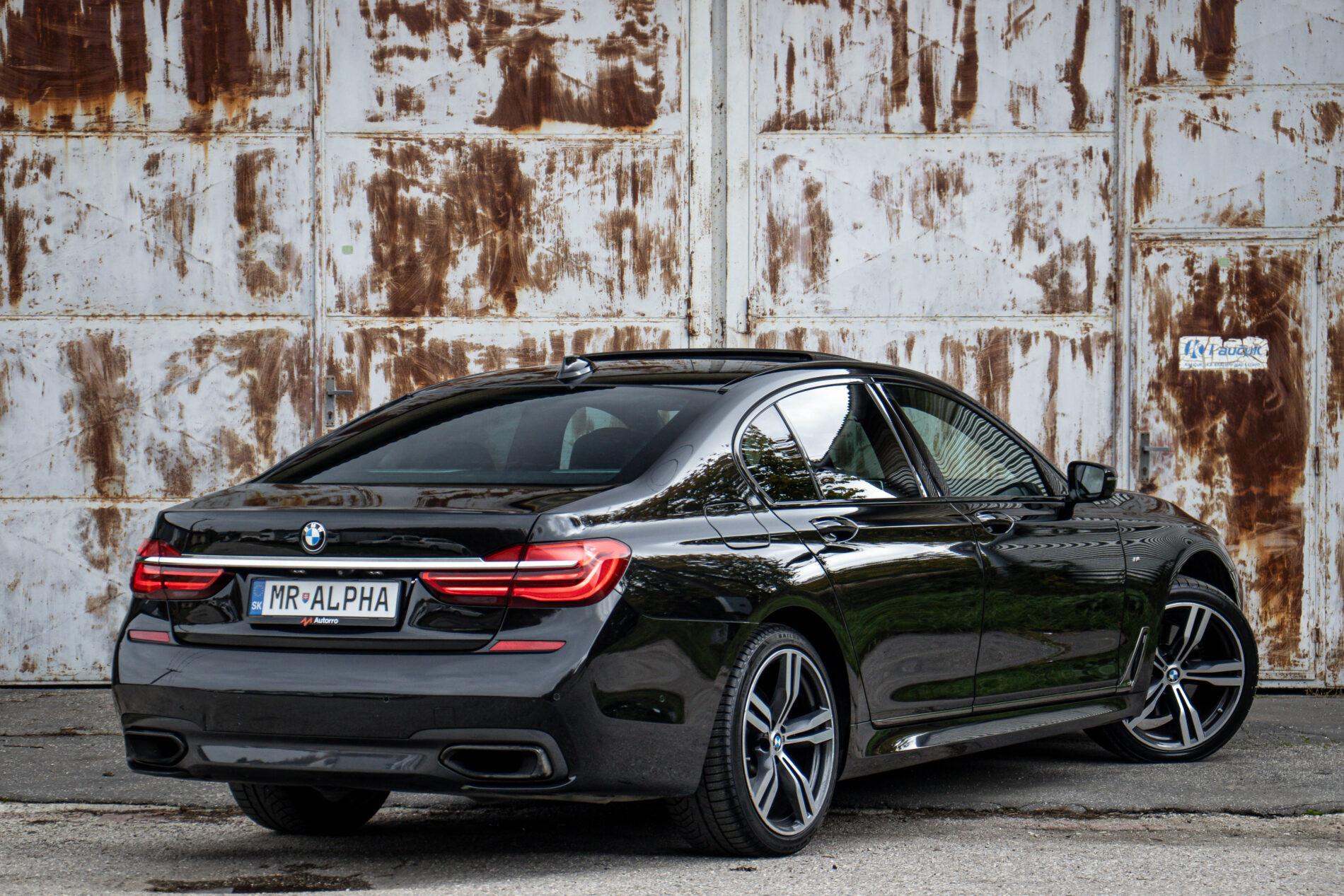2017 BMW 740d, čierna sedan, 160 013 km