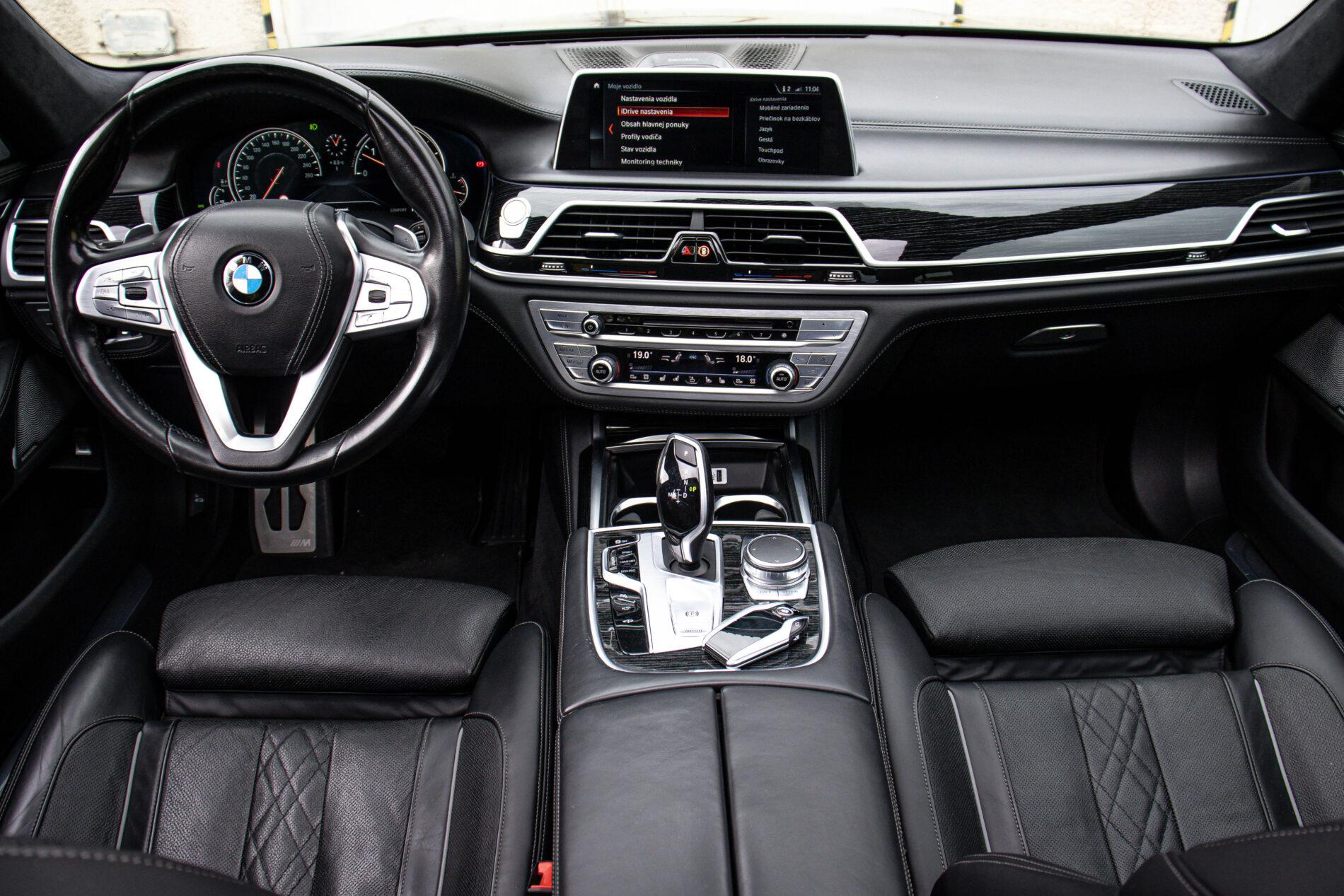 2017 BMW 740d, čierna sedan, 160 013 km