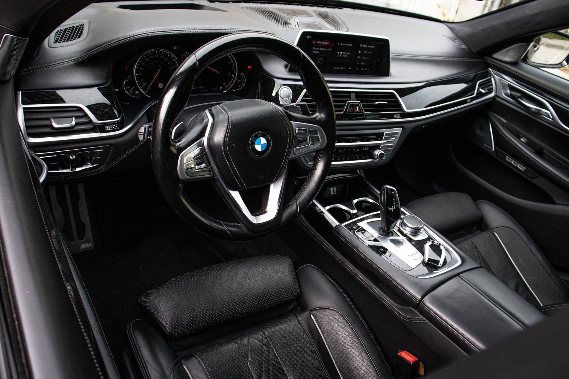 2017 BMW 740d, čierna sedan, 160 013 km