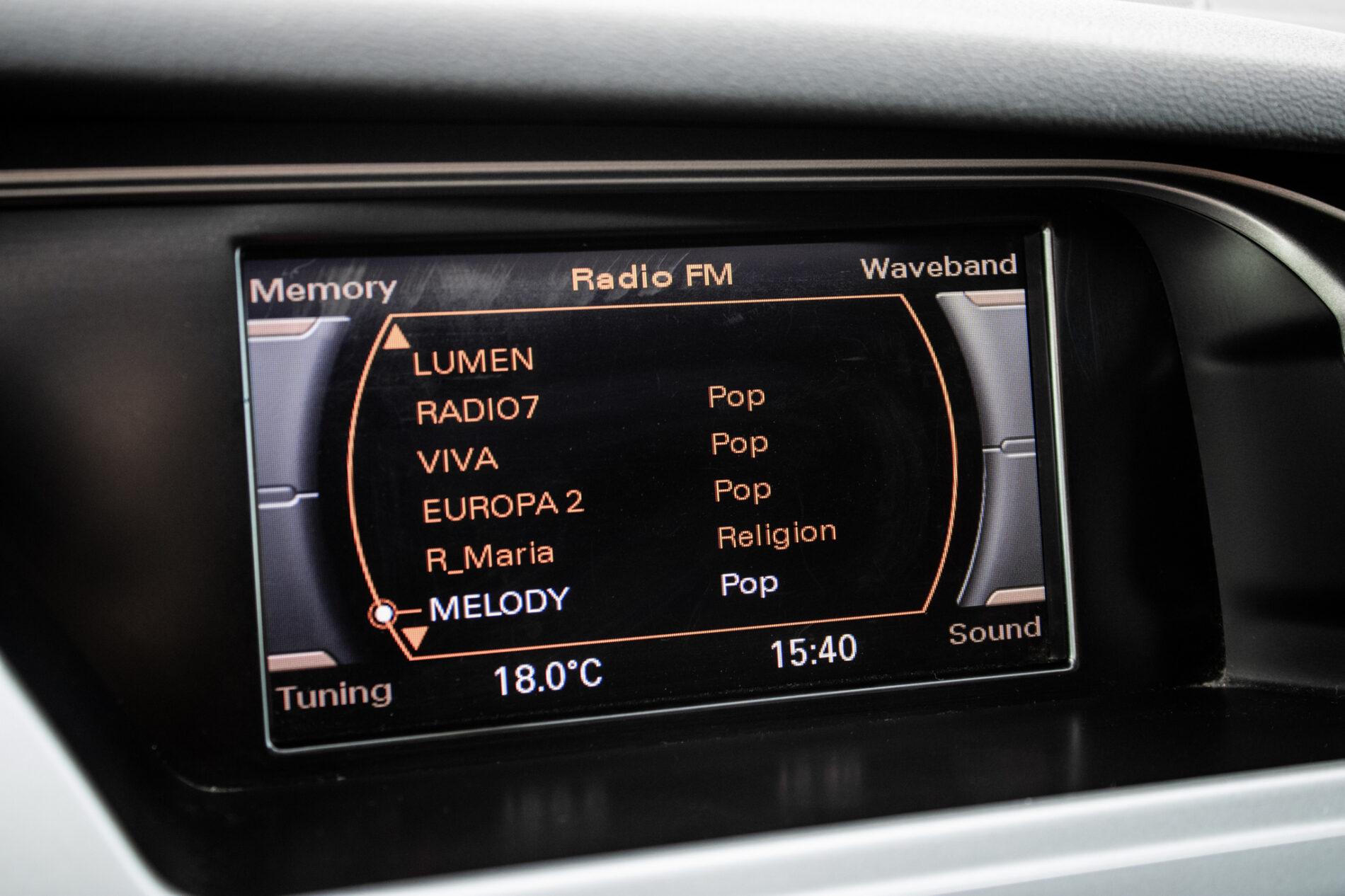 2008 AUDI A4, čierna sedan, 299 650 km