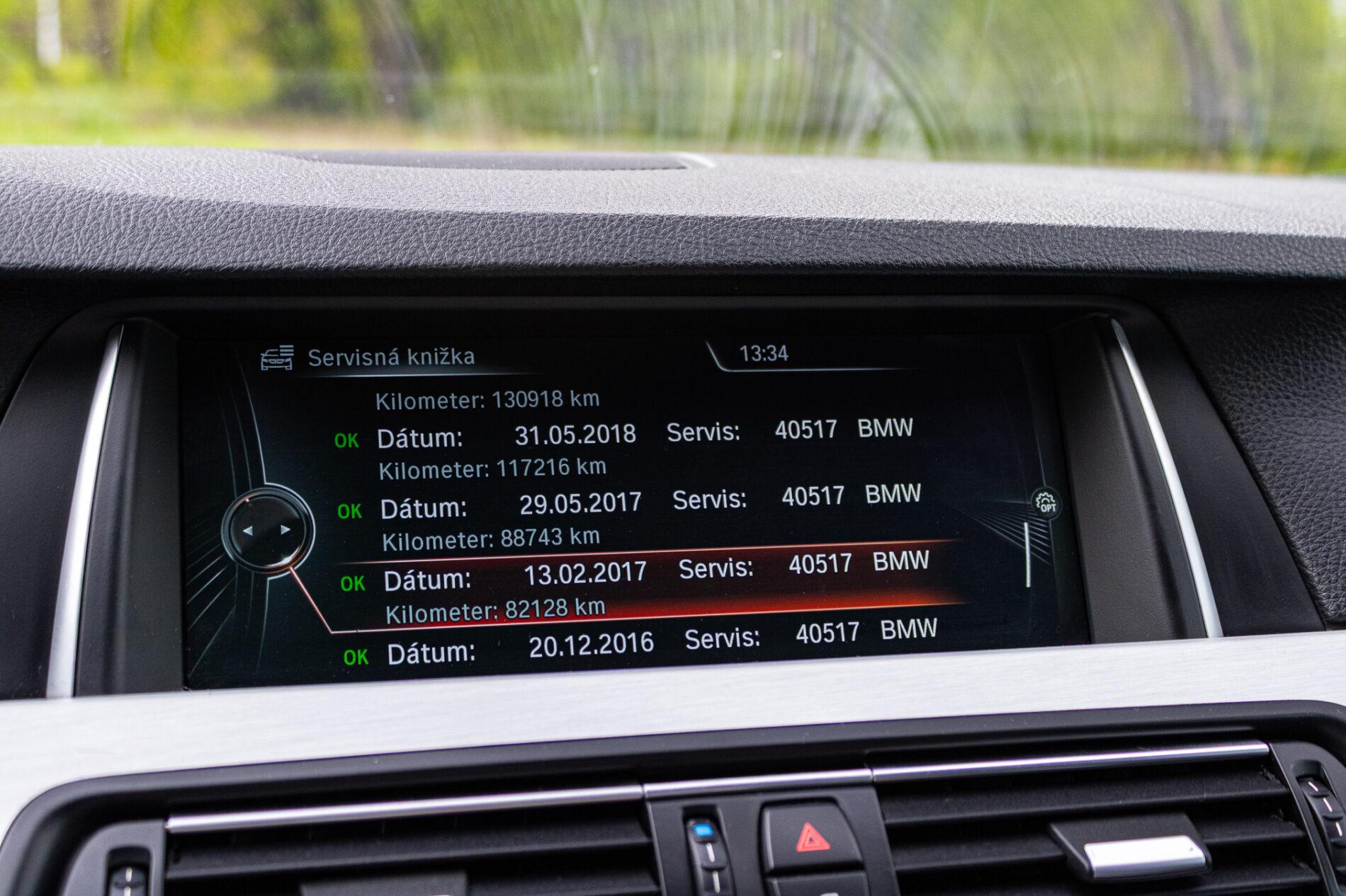 2013 BMW 530d, biela sedan, 300 588 km