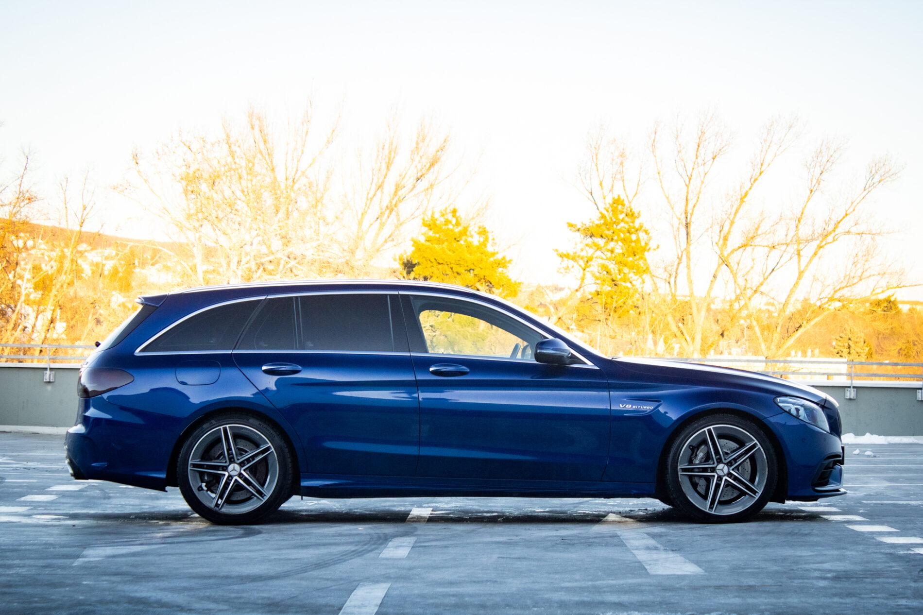 2019 Mercedes-Benz C 63 AMG, modrá kombi, 96 334 km