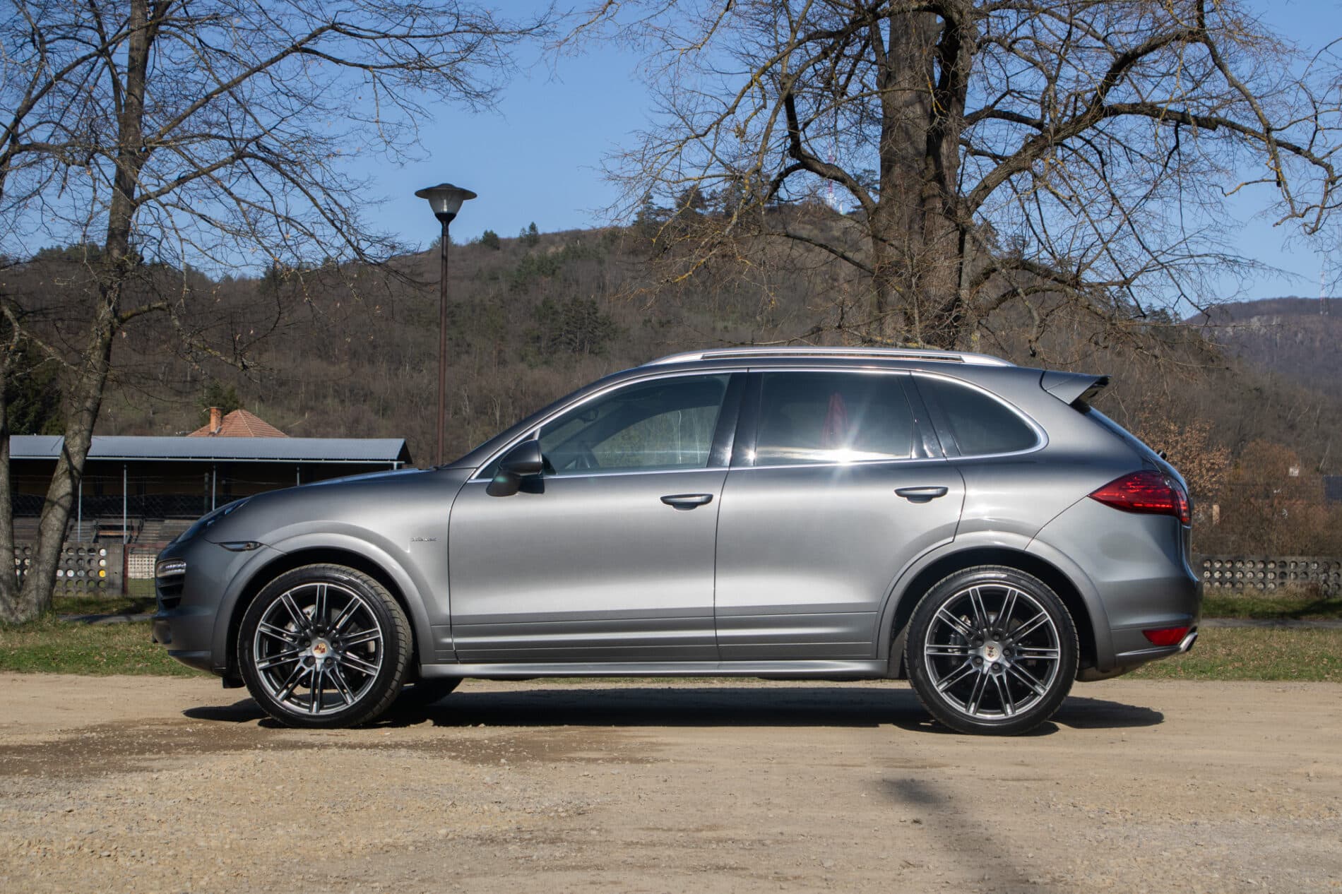 2013 Porsche Cayenne Diesel, sivá suv, 322 202 km