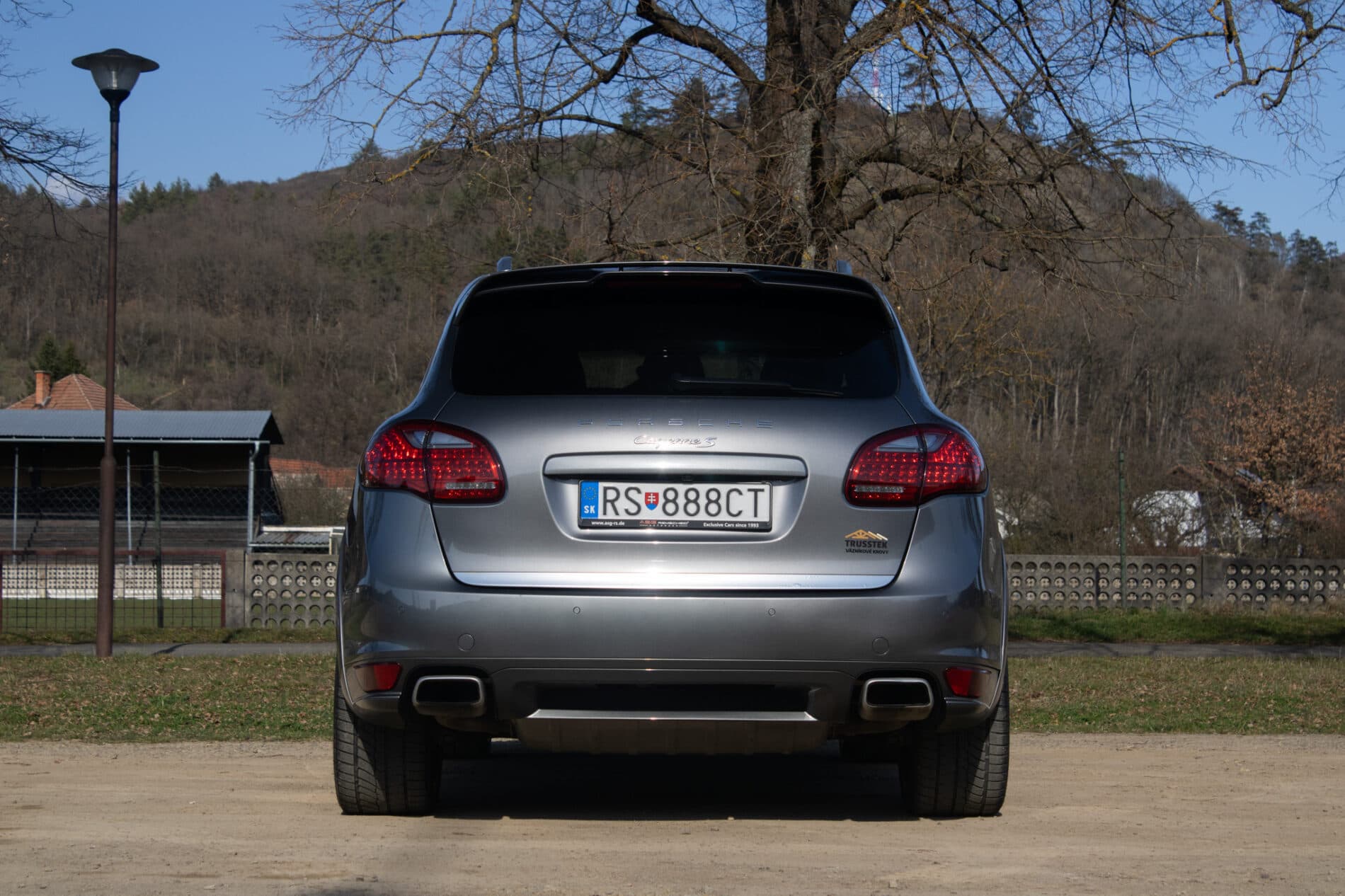 2013 Porsche Cayenne Diesel, sivá suv, 322 202 km