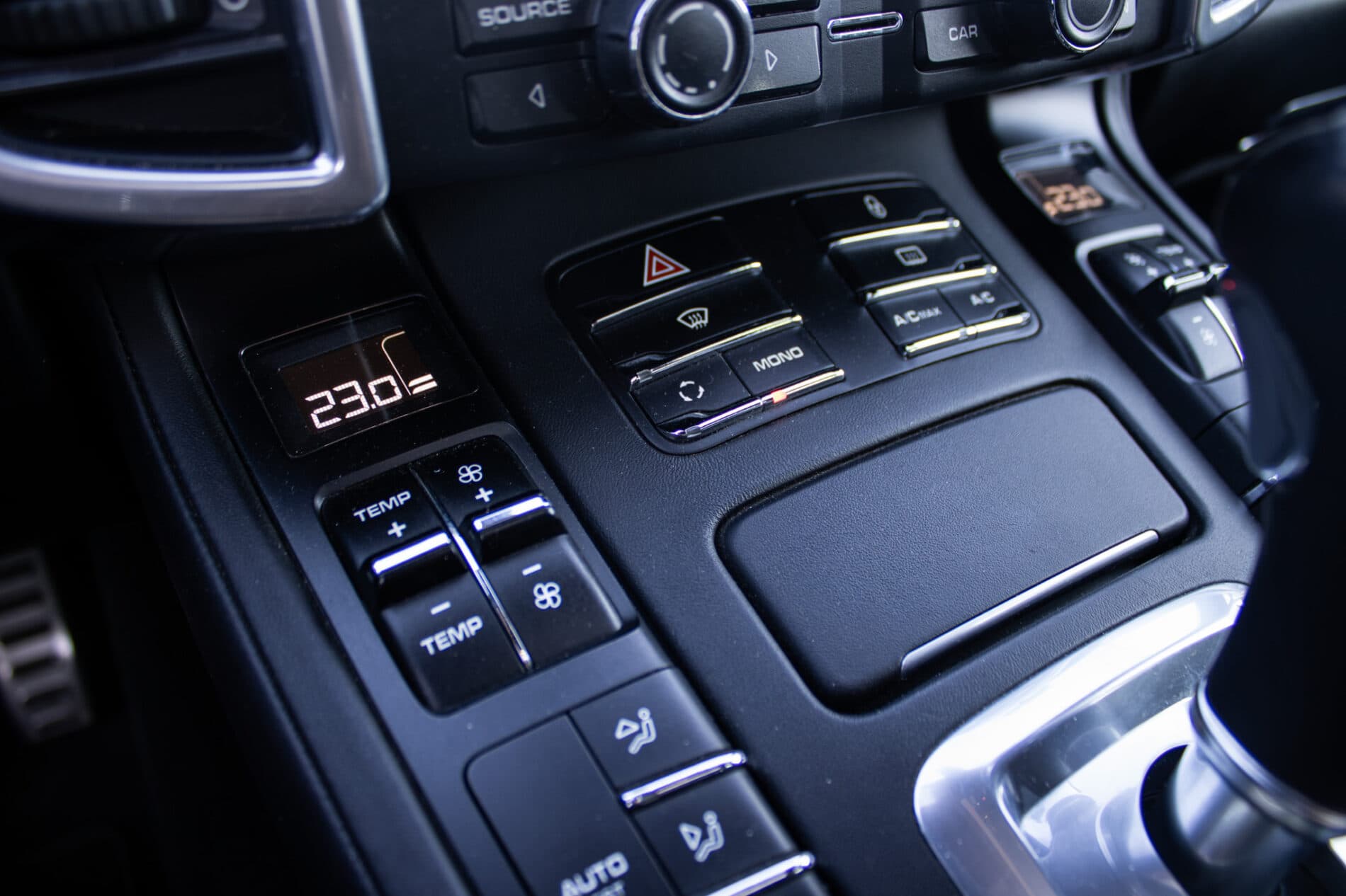 2013 Porsche Cayenne Diesel, sivá suv, 322 202 km