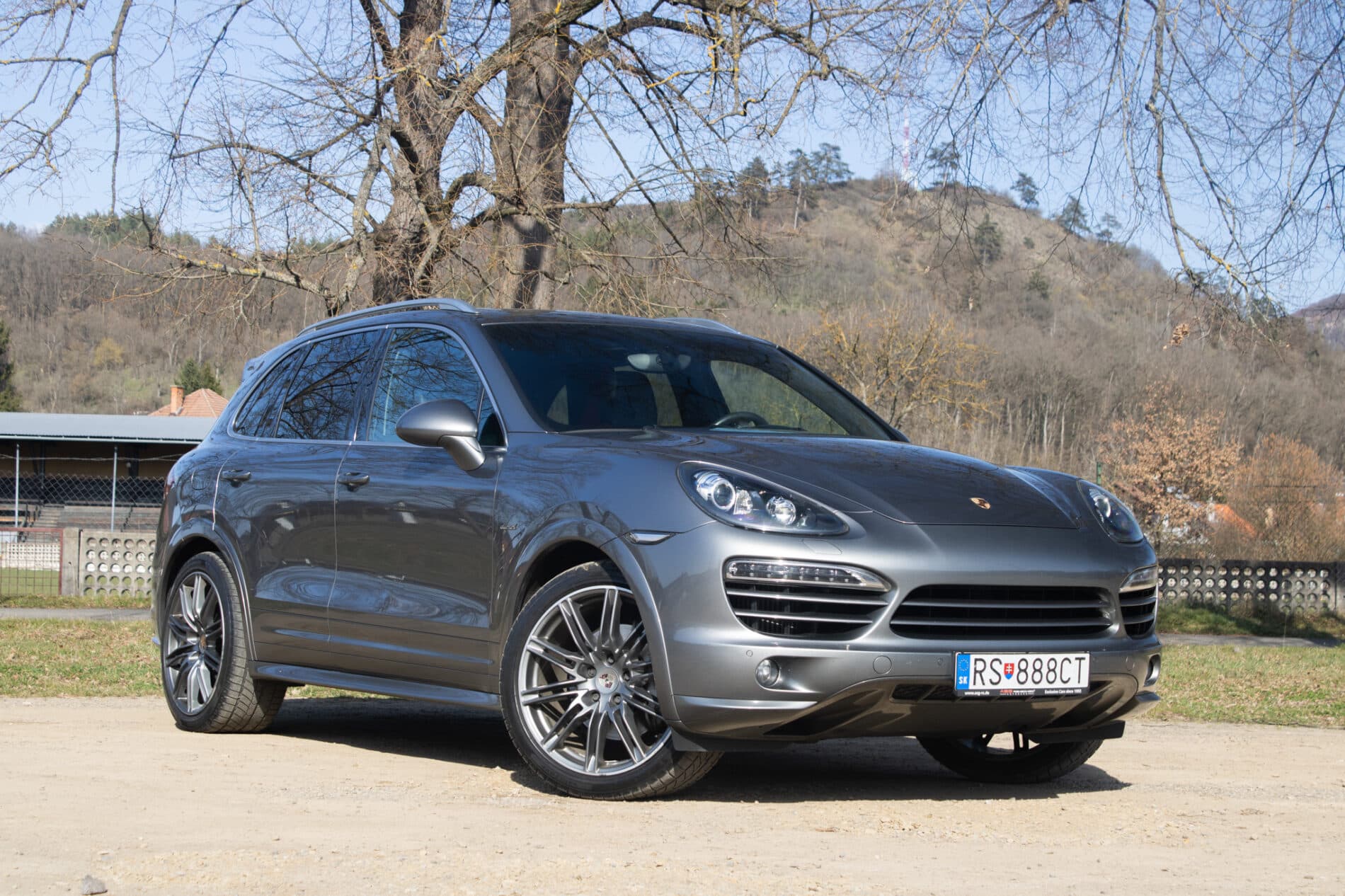 2013 Porsche Cayenne Diesel, sivá suv, 322 202 km
