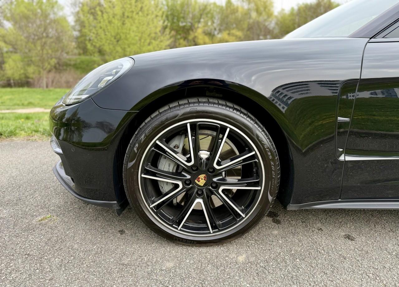2018 Porsche Panamera 4S Sport Turismo, čierna kombi, 106 000 km