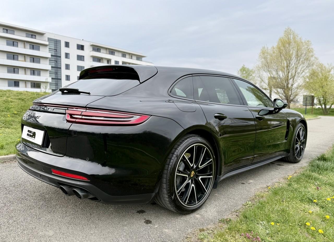 2018 Porsche Panamera 4S Sport Turismo, čierna kombi, 106 000 km