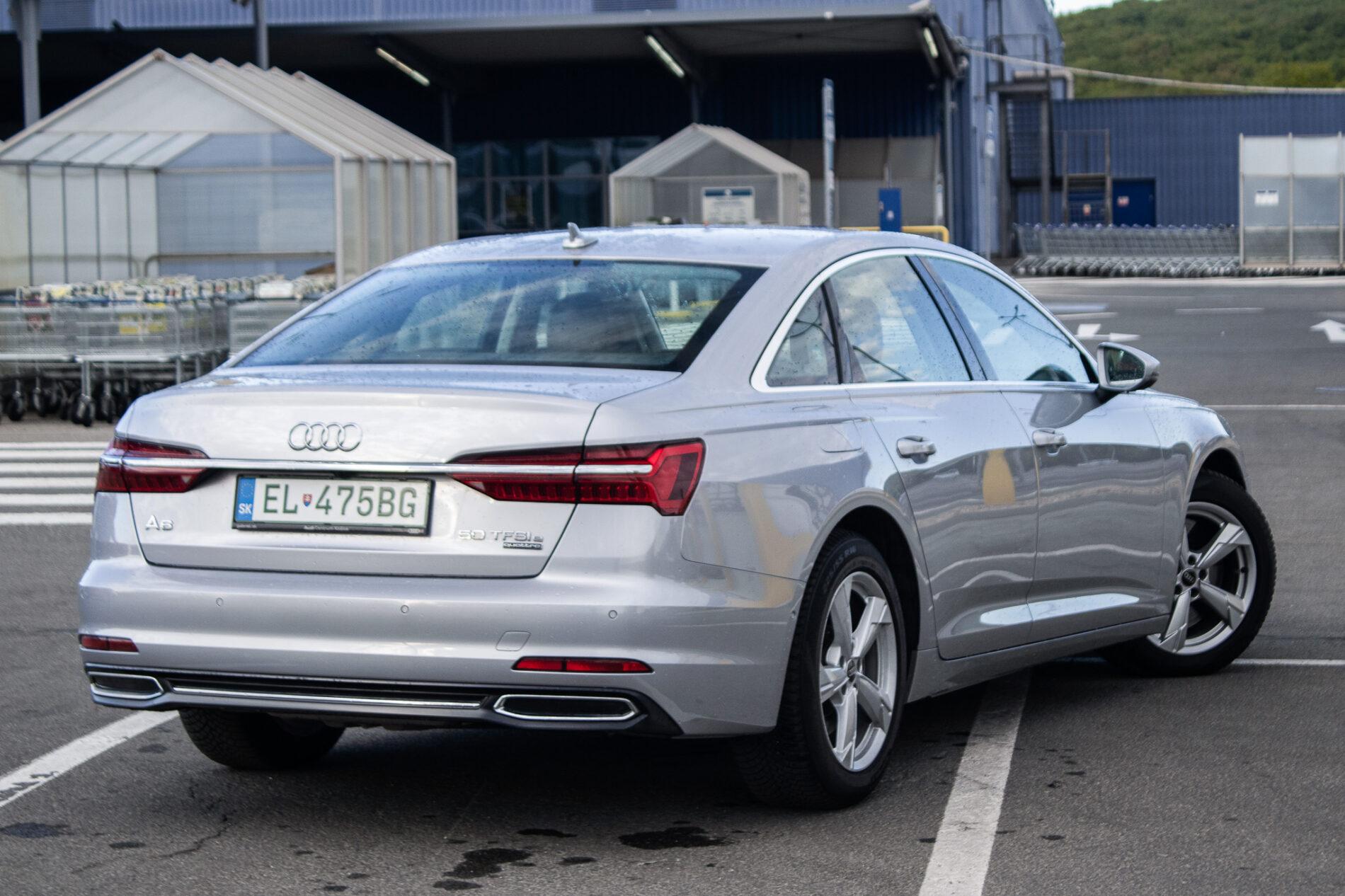 2023 AUDI A6, sivá sedan, 49 750 km