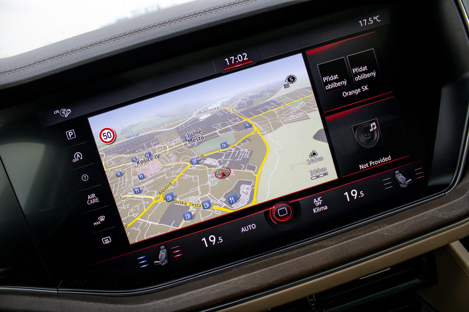 2019 Volkswagen Touareg, biela suv, 136 410 km