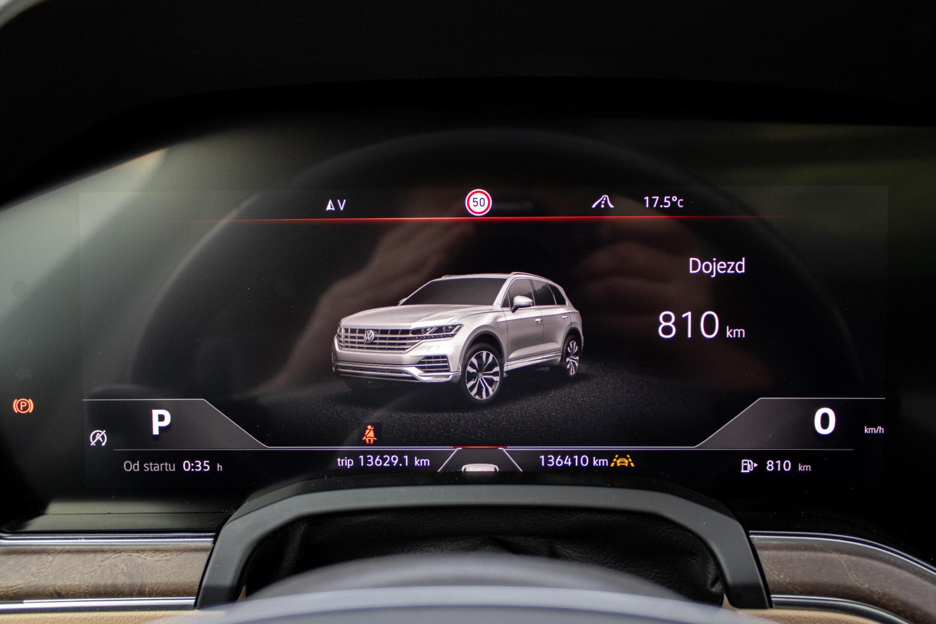 2019 Volkswagen Touareg, biela suv, 136 410 km