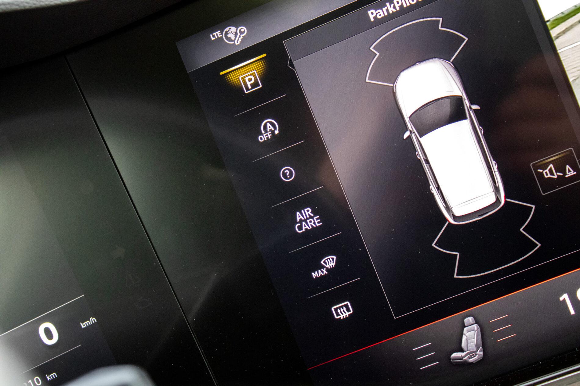 2019 Volkswagen Touareg, biela suv, 136 410 km