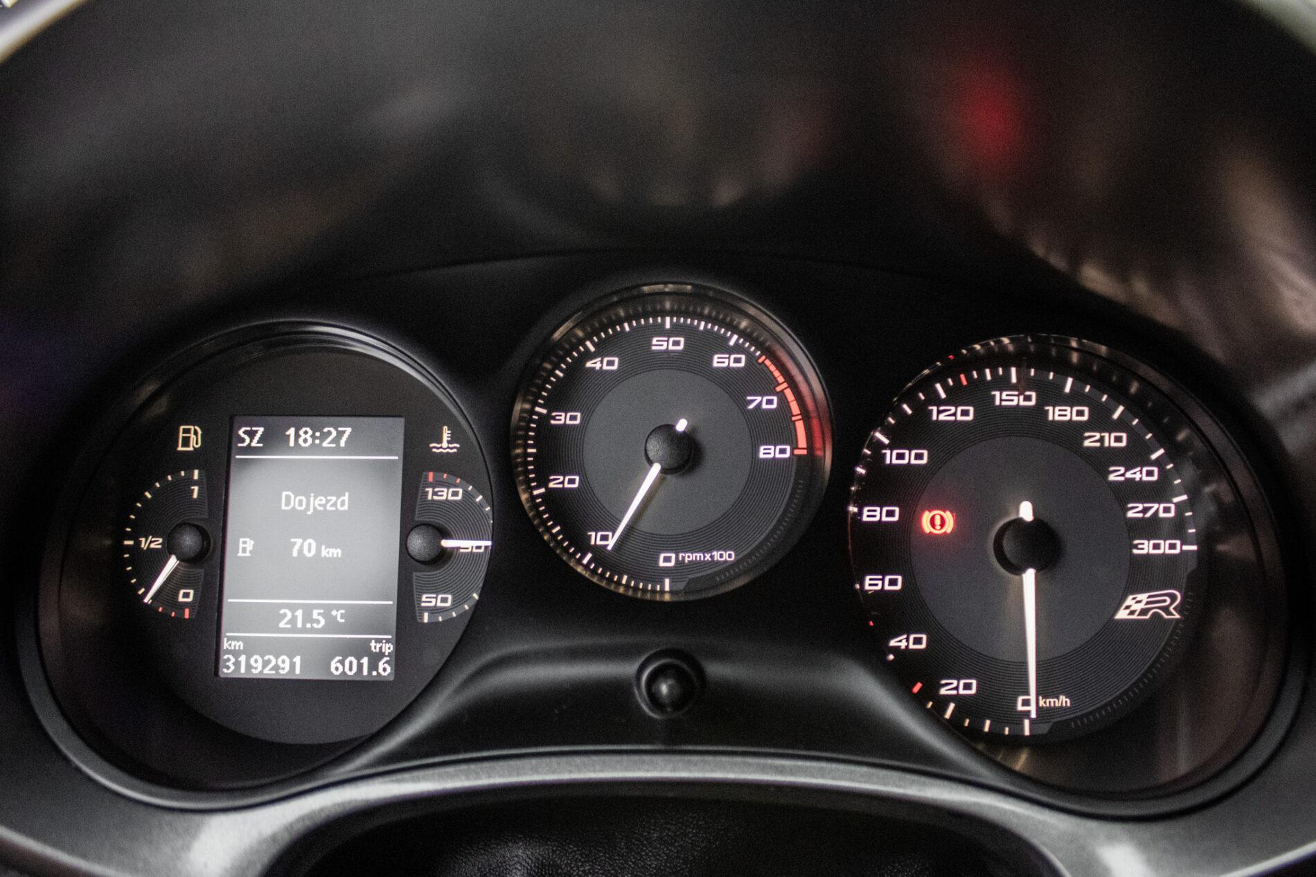 2009 Seat Leon Cupra R, čierna hatchback, 319 291 km