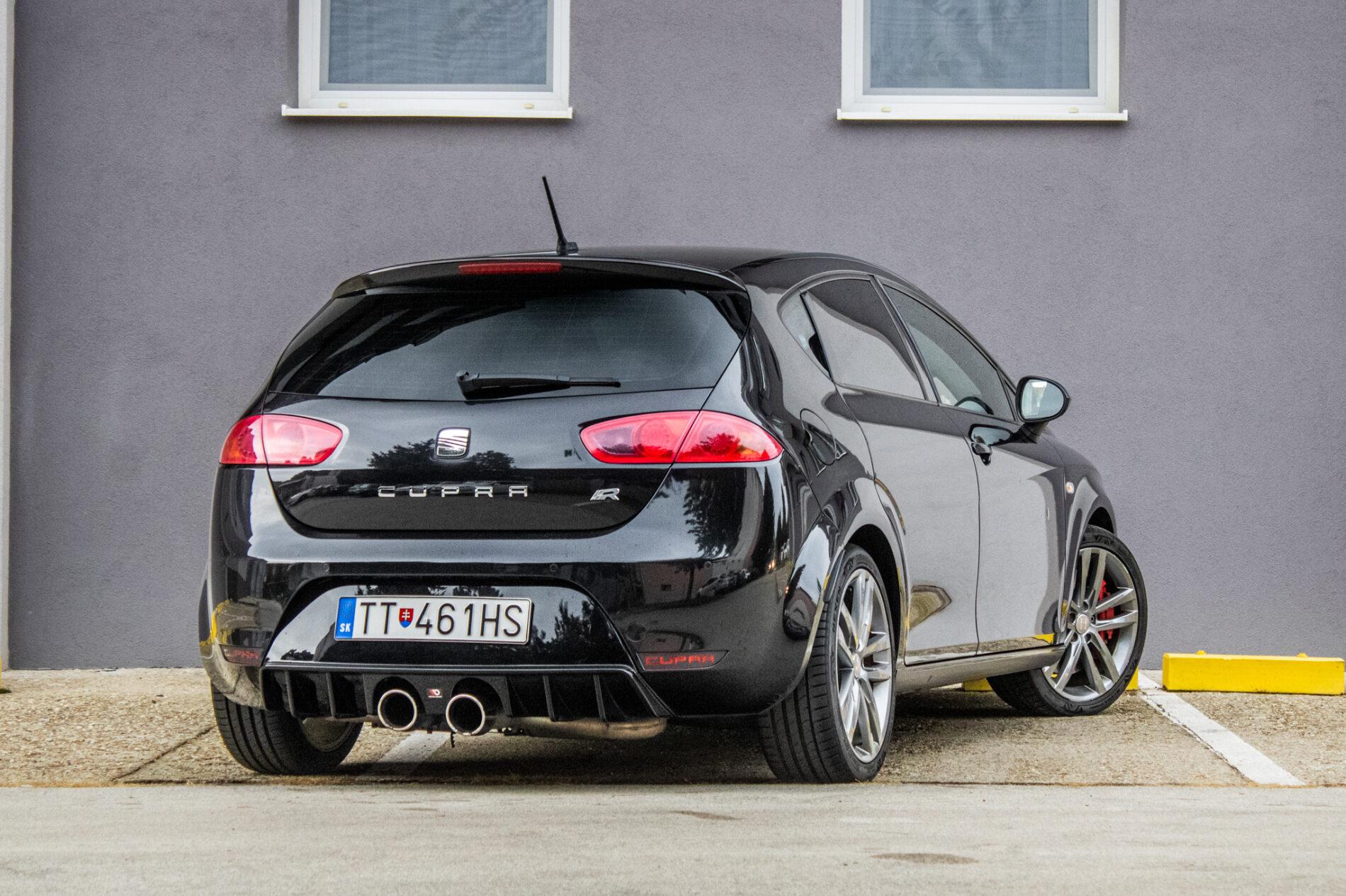 2009 Seat Leon Cupra R, čierna hatchback, 319 291 km