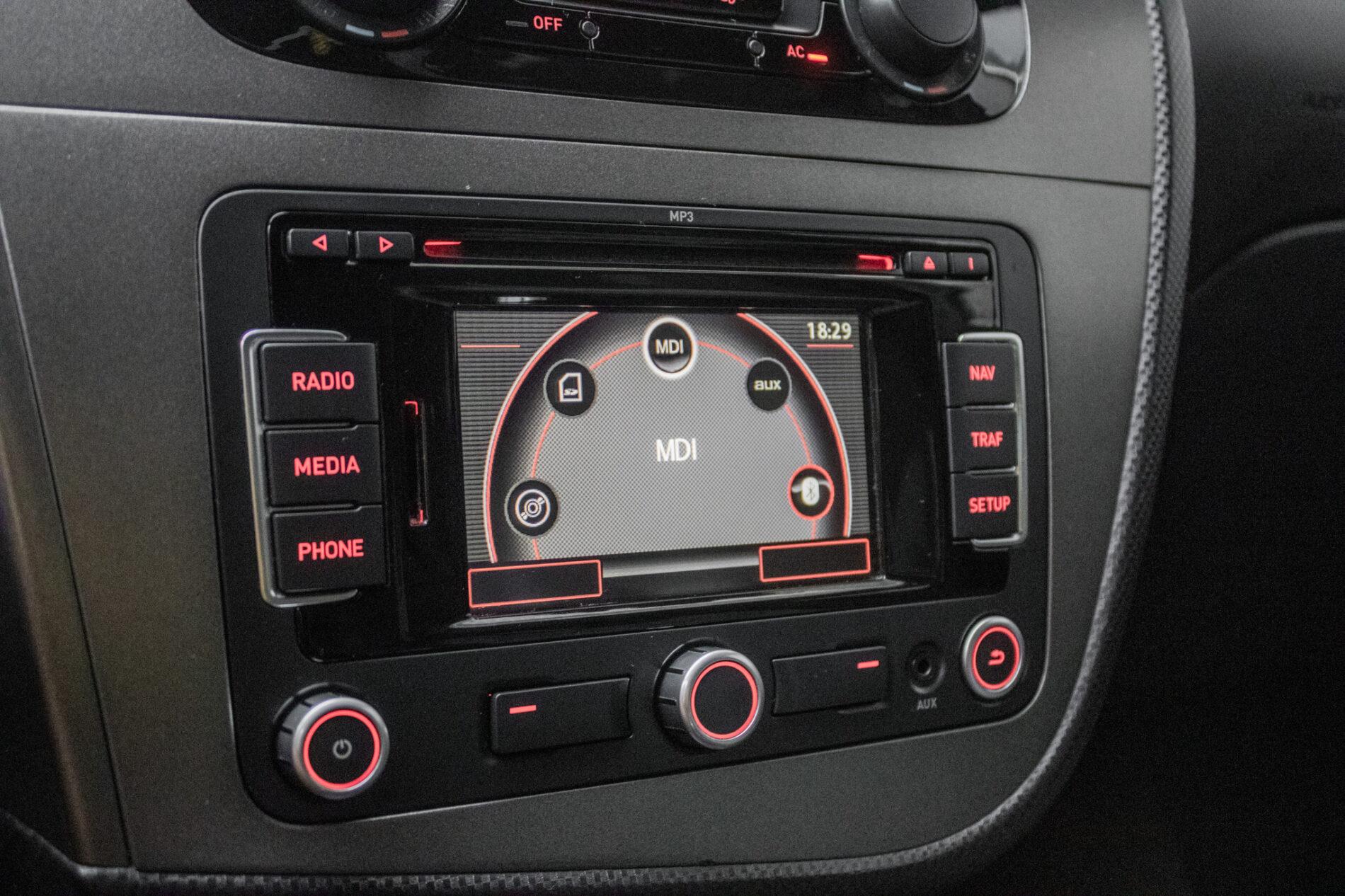 2009 Seat Leon Cupra R, čierna hatchback, 319 291 km