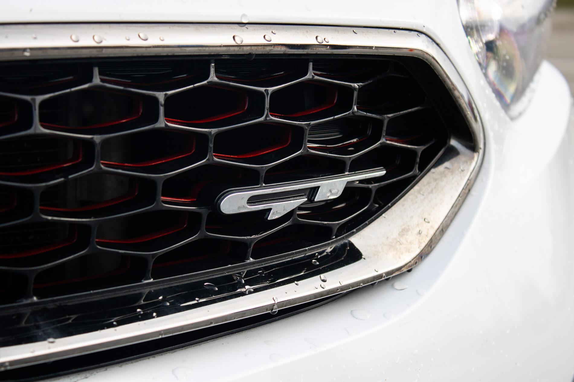 2019 Kia ProCeed GT, biela hatchback, 115 981 km