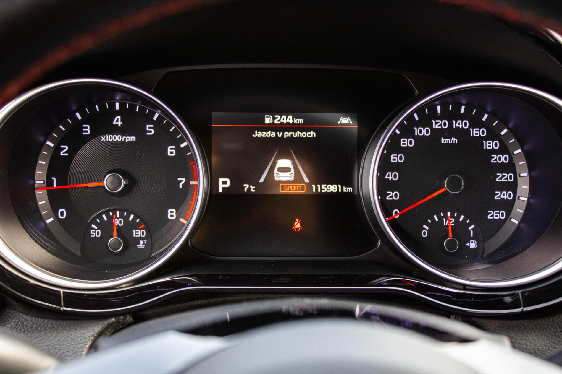 2019 Kia ProCeed GT, biela hatchback, 115 981 km