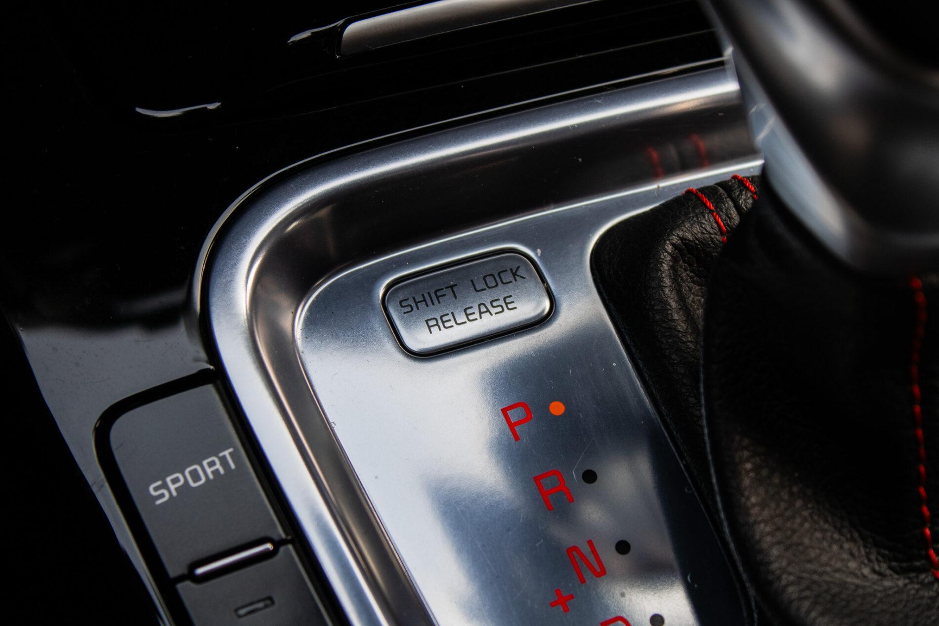 2019 Kia ProCeed GT, biela hatchback, 115 981 km