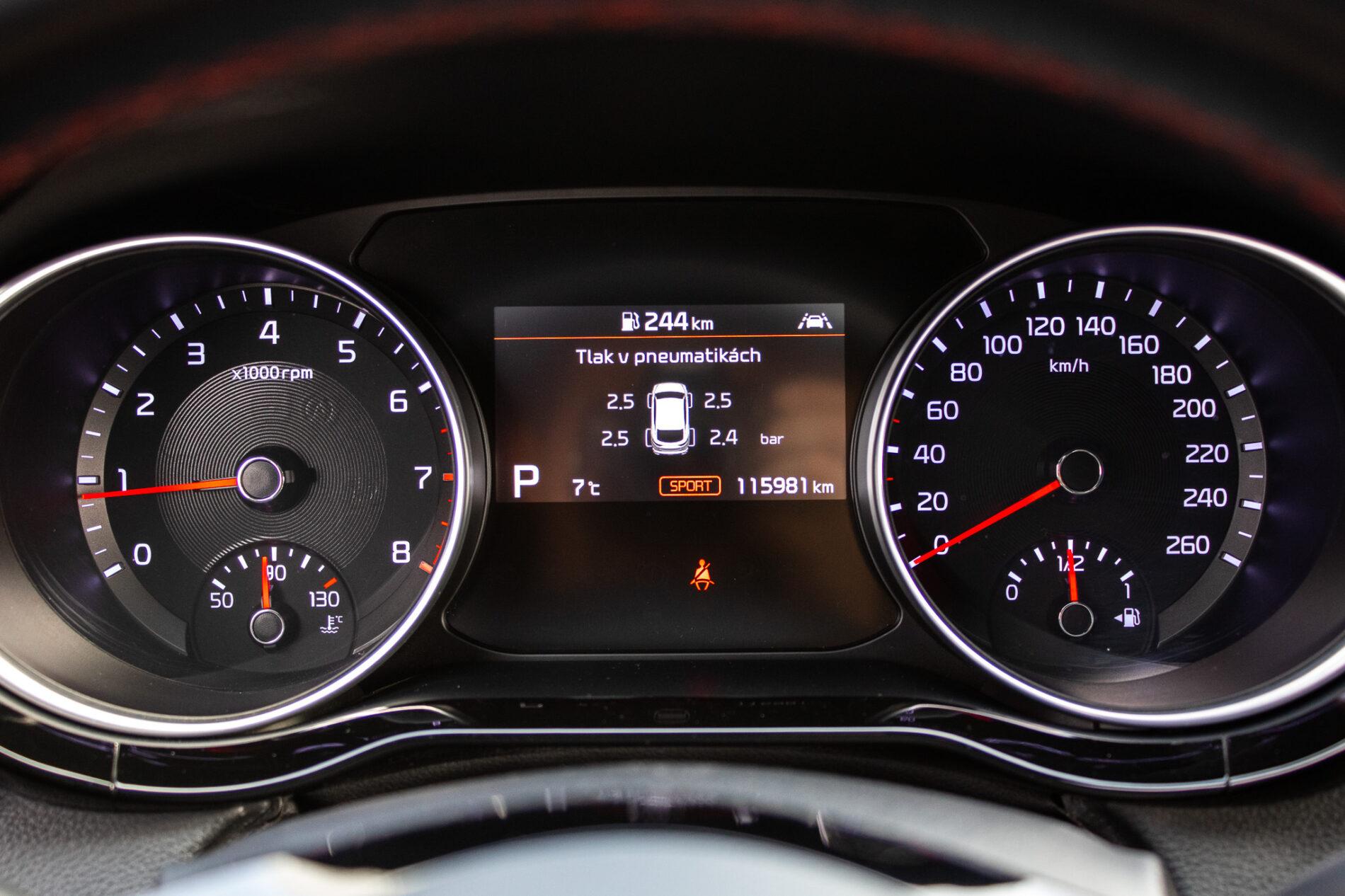 2019 Kia ProCeed GT, biela hatchback, 115 981 km