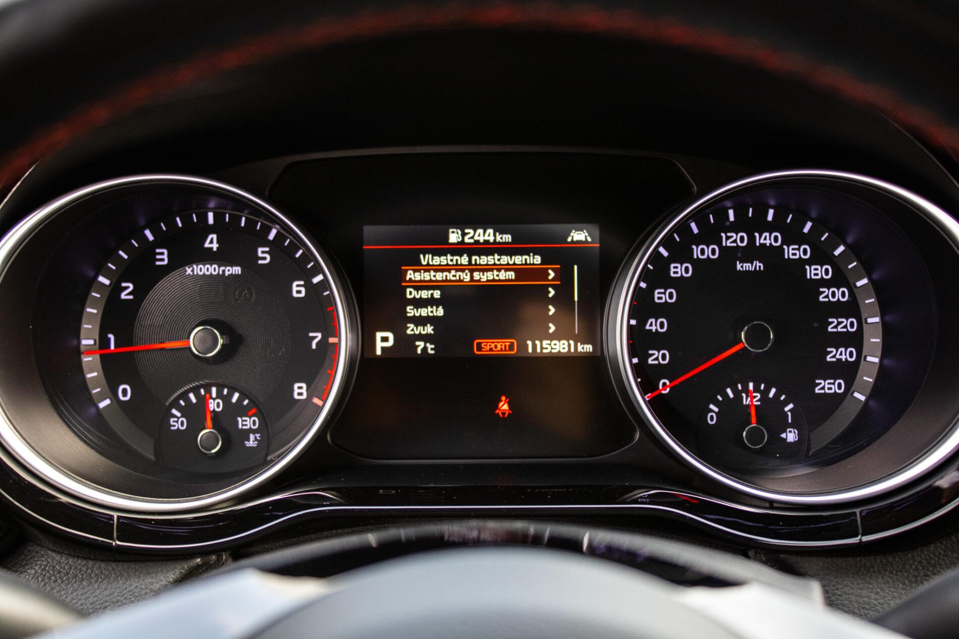 2019 Kia ProCeed GT, biela hatchback, 115 981 km