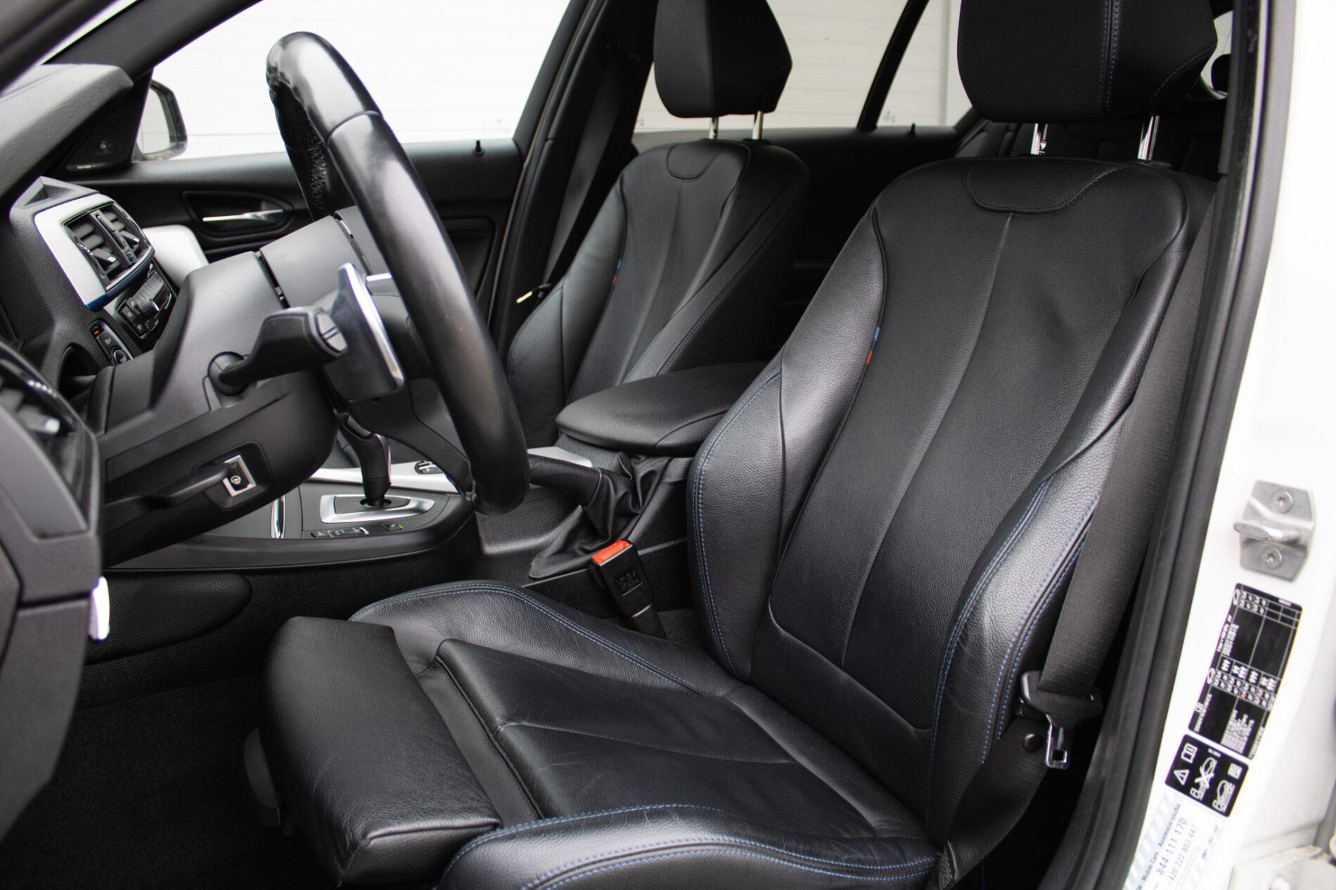 2019 BMW M140i, biela hatchback, 128 000 km