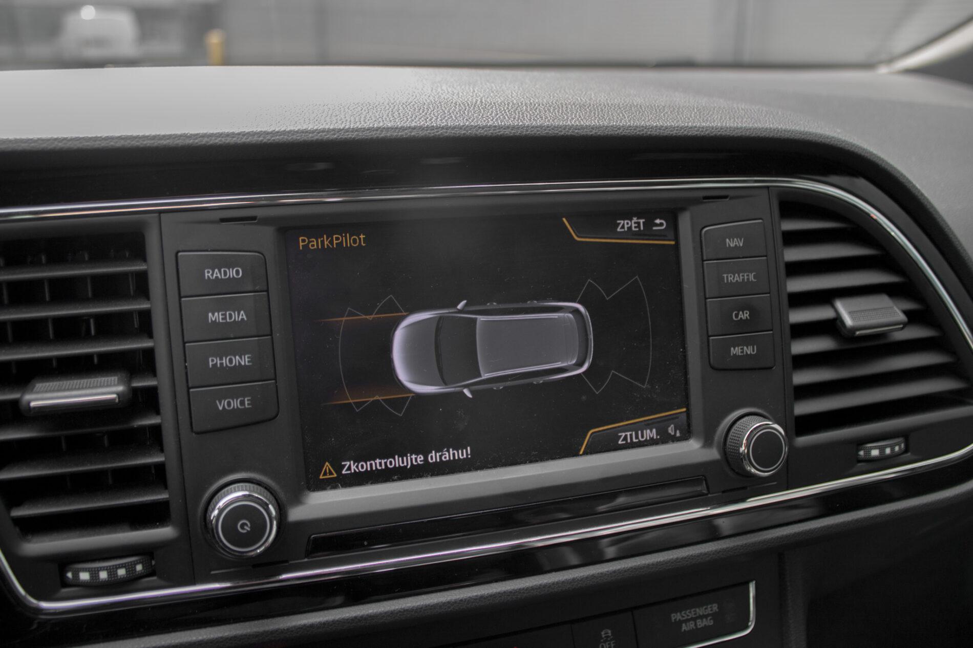 2016 Seat Leon Cupra, modrá kombi, 170 000 km