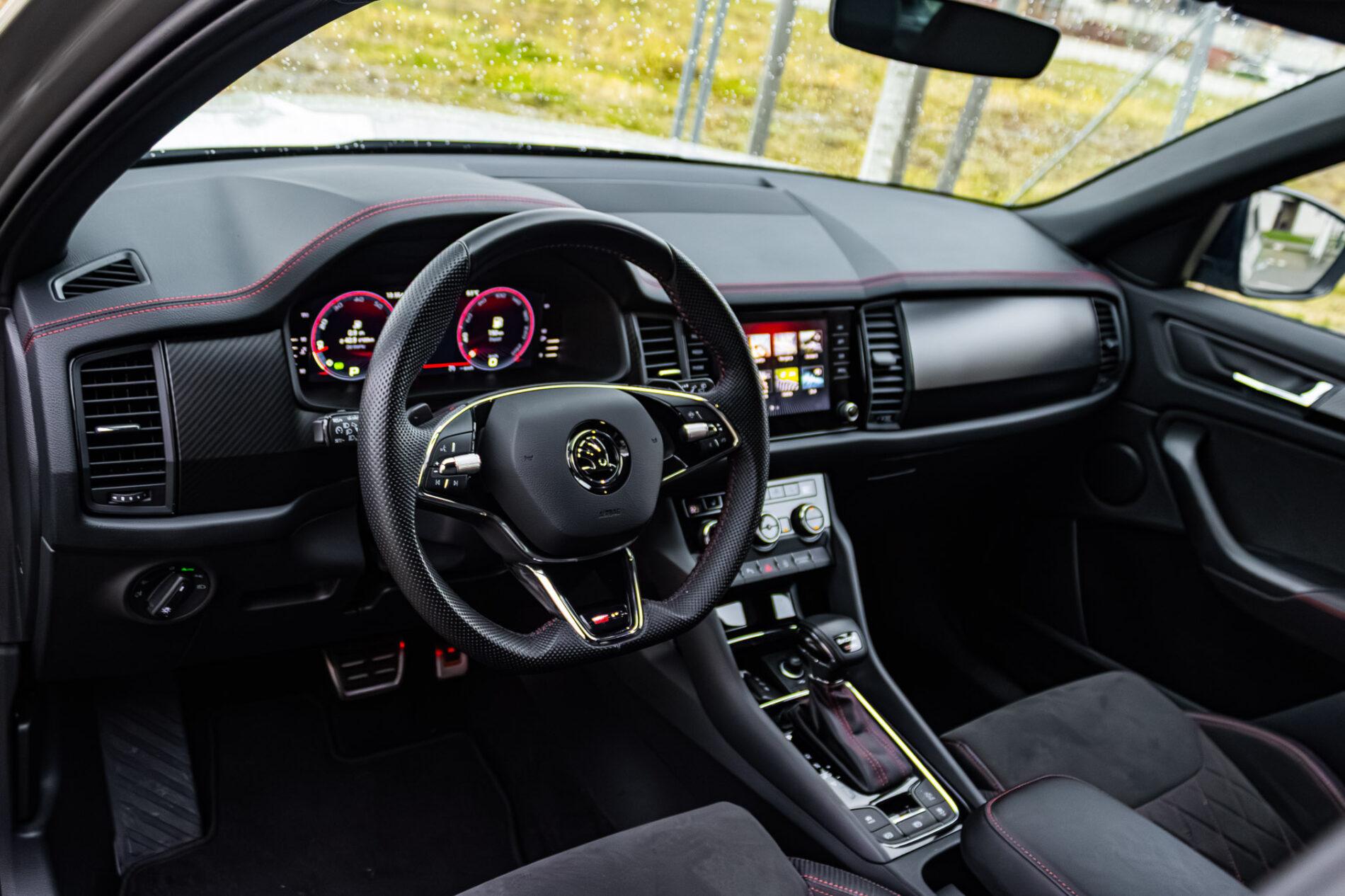 2023 Skoda Kodiaq RS, sivá suv, 35 947 km