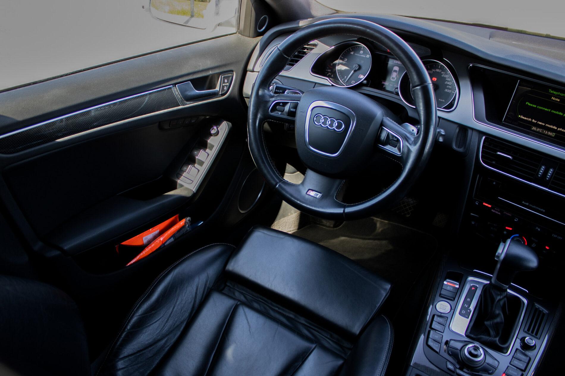 2010 AUDI S5, biela kupé, 266 052 km