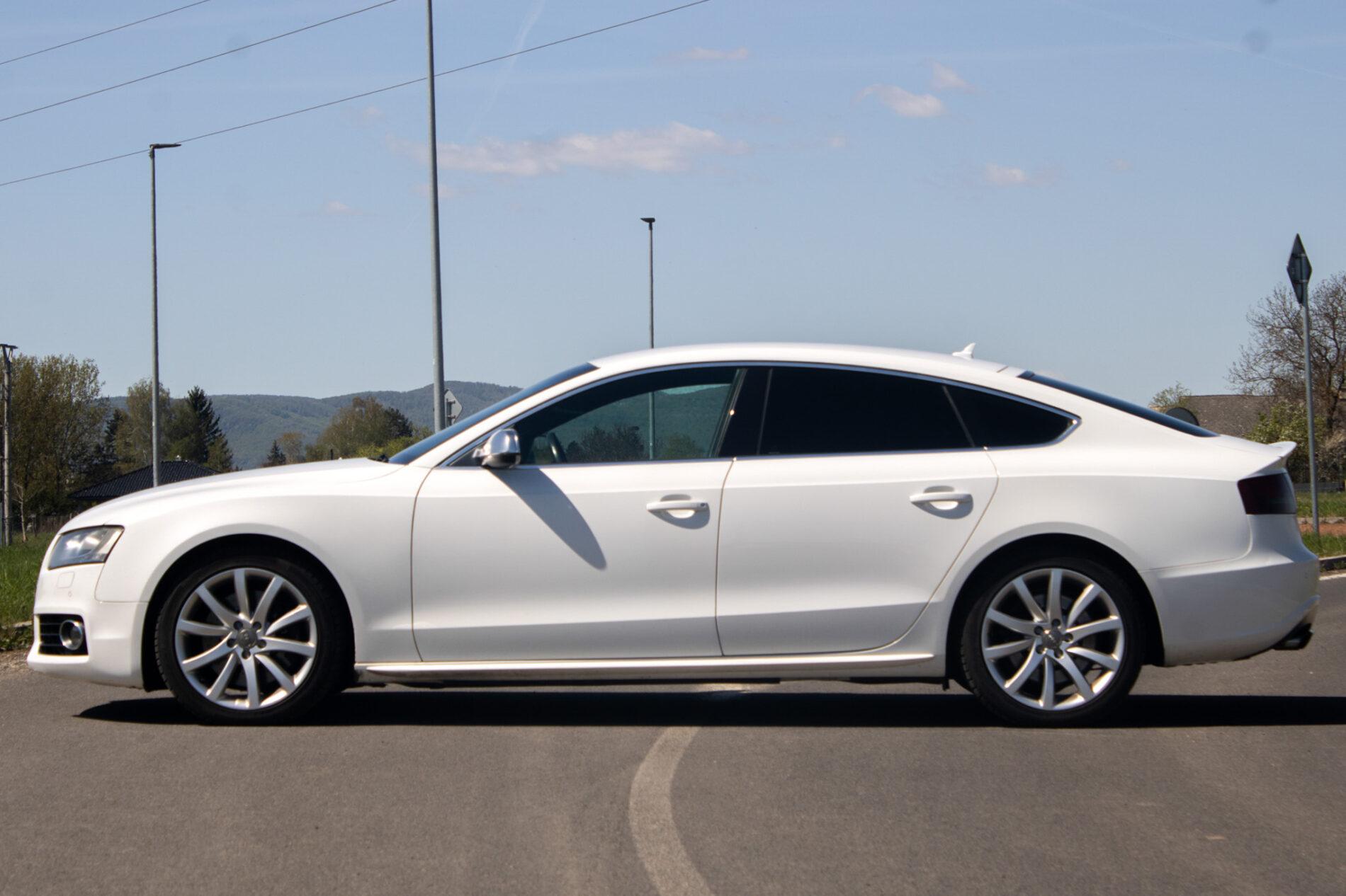 2010 AUDI S5, biela kupé, 266 052 km