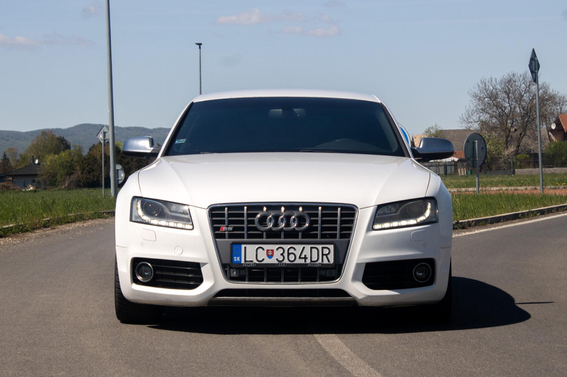 2010 AUDI S5, biela kupé, 266 052 km