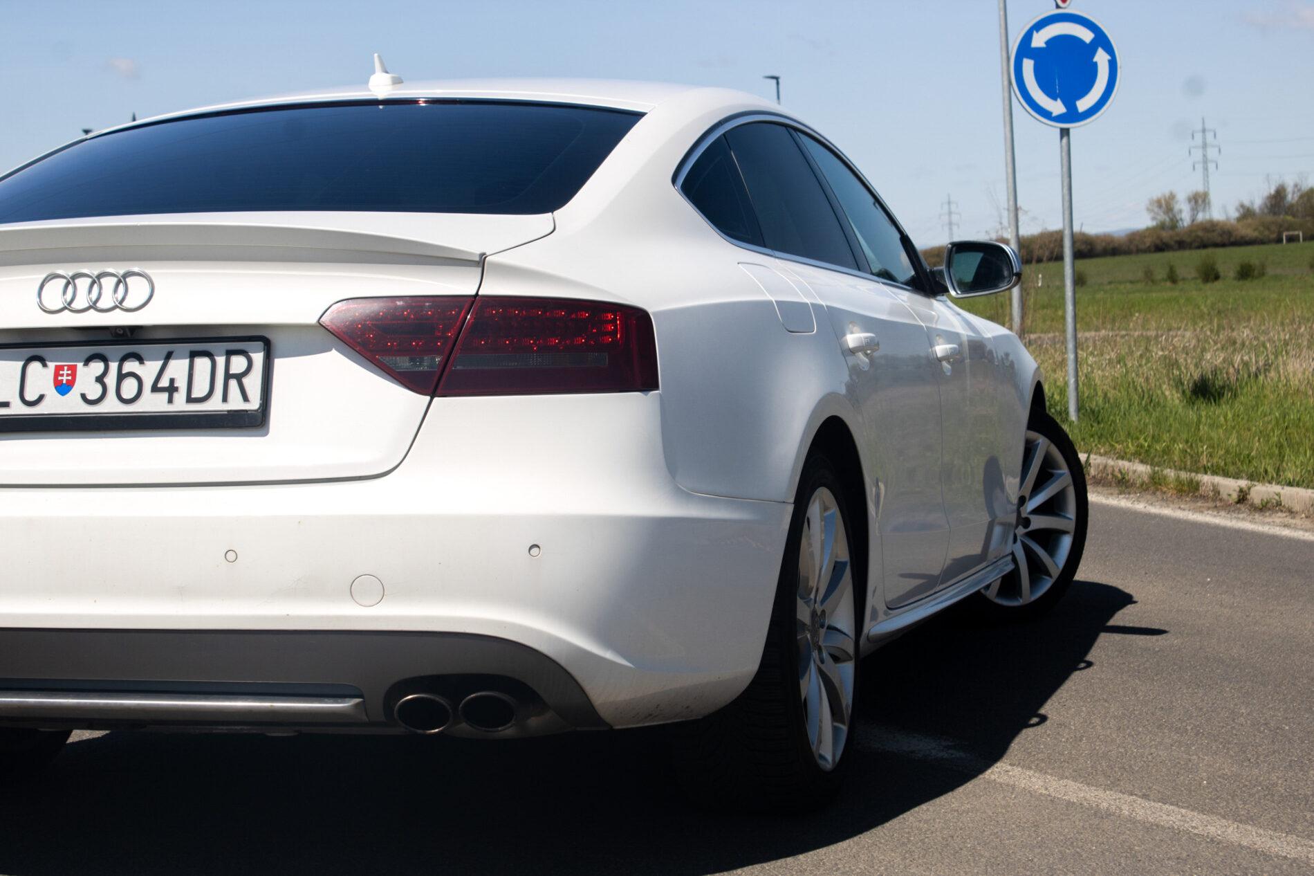 2010 AUDI S5, biela kupé, 266 052 km