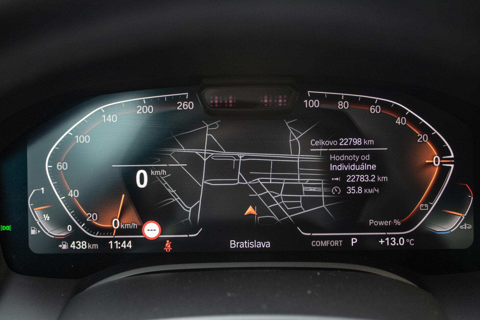 2023 BMW 840i, zelená kupé, 22 798 km