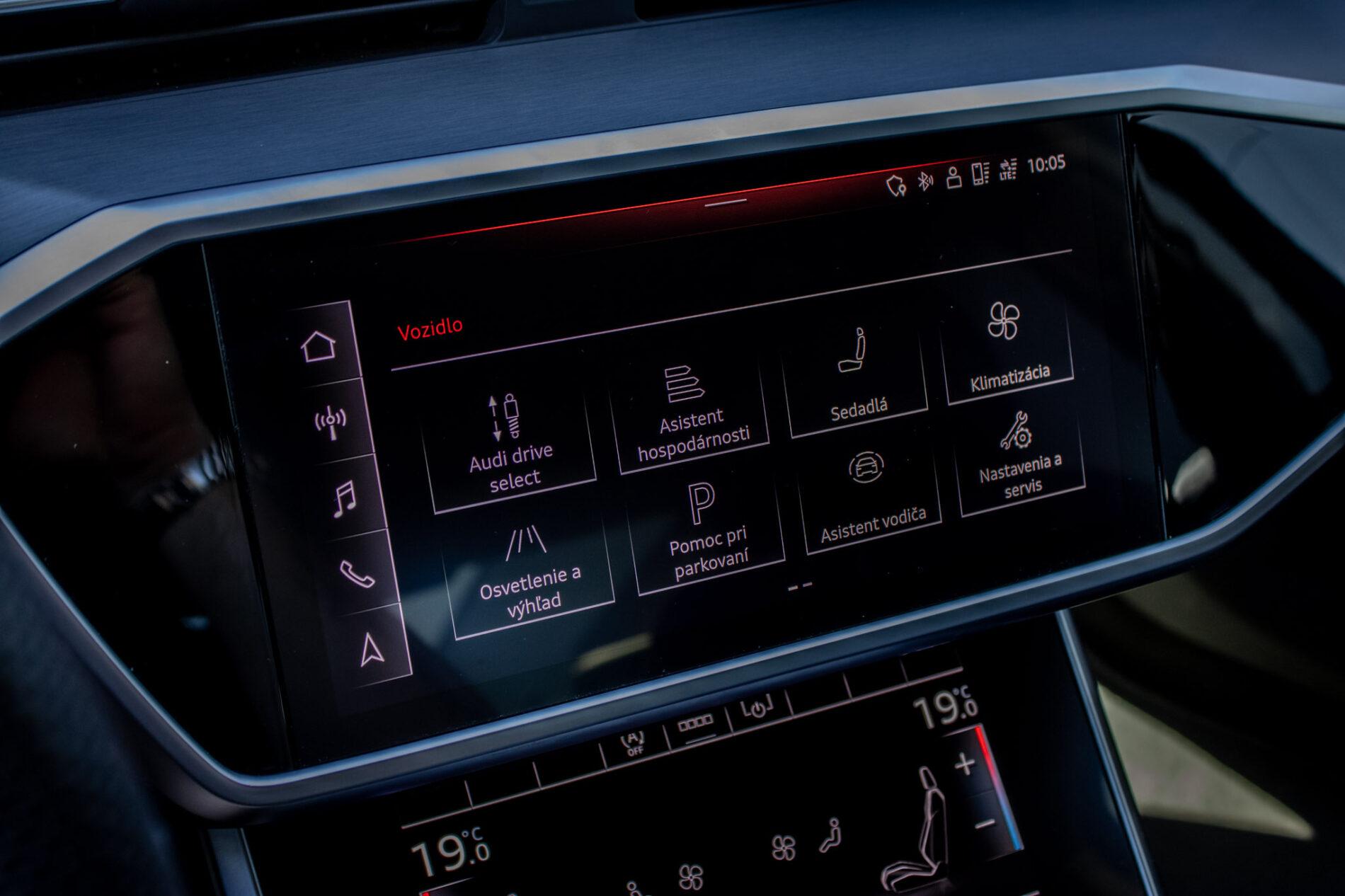 2021 AUDI S6, modrá sedan, 101 997 km