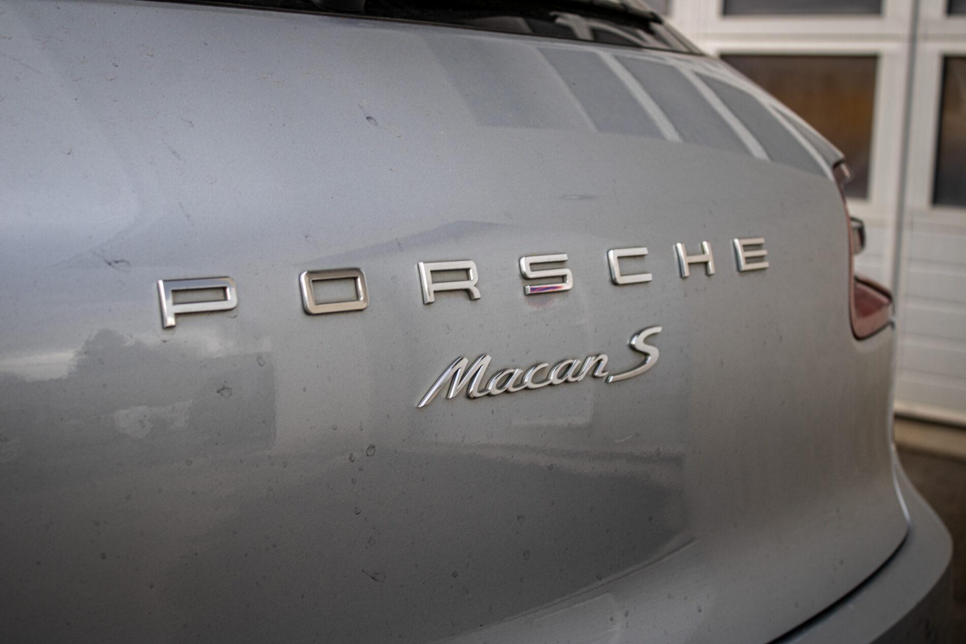 2014 Porsche Macan S, strieborná suv, 125 433 km